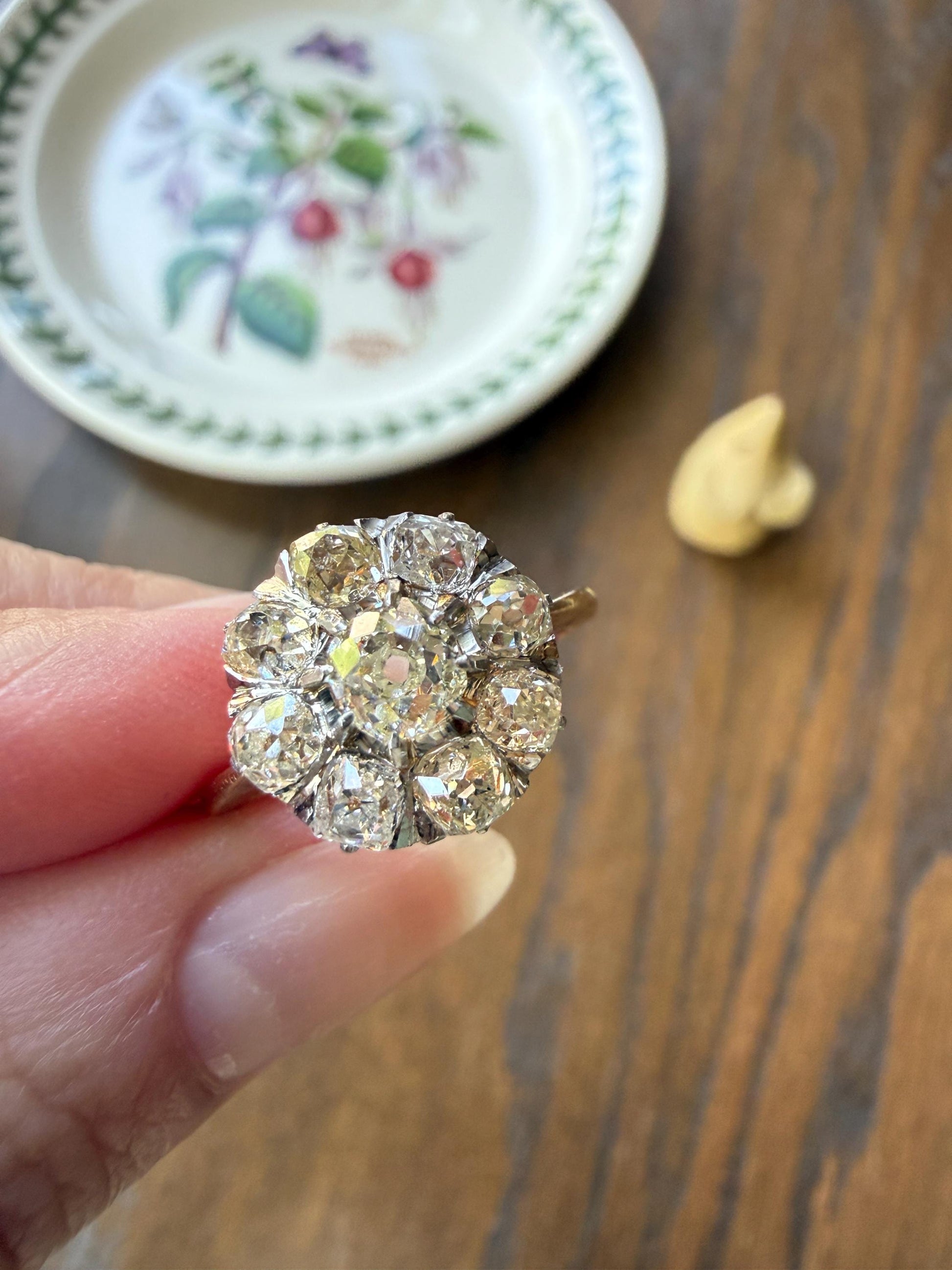 Special ANTIQUE 2.6 Carat 9 Old Mine Cut DIAMOND Daisy Cluster Ring 18k Gold & PLATINUM Belle Epoque Gift OmC Victorian Oval 2.6Ctw OmC