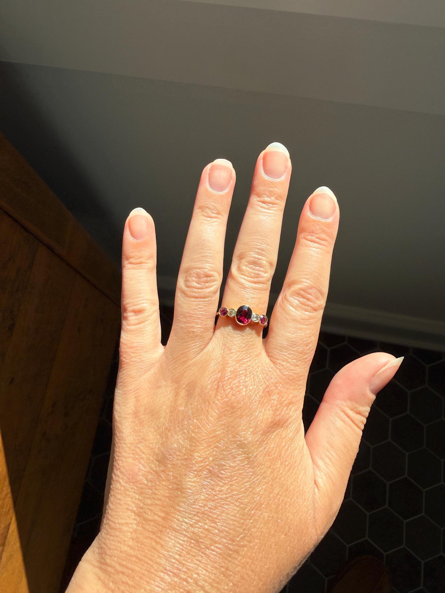 Five Stone RUBY Garnet Natural Old Mine Cut DIAMOND 18k Gold Ring Stacker Band Oval Bezel Set