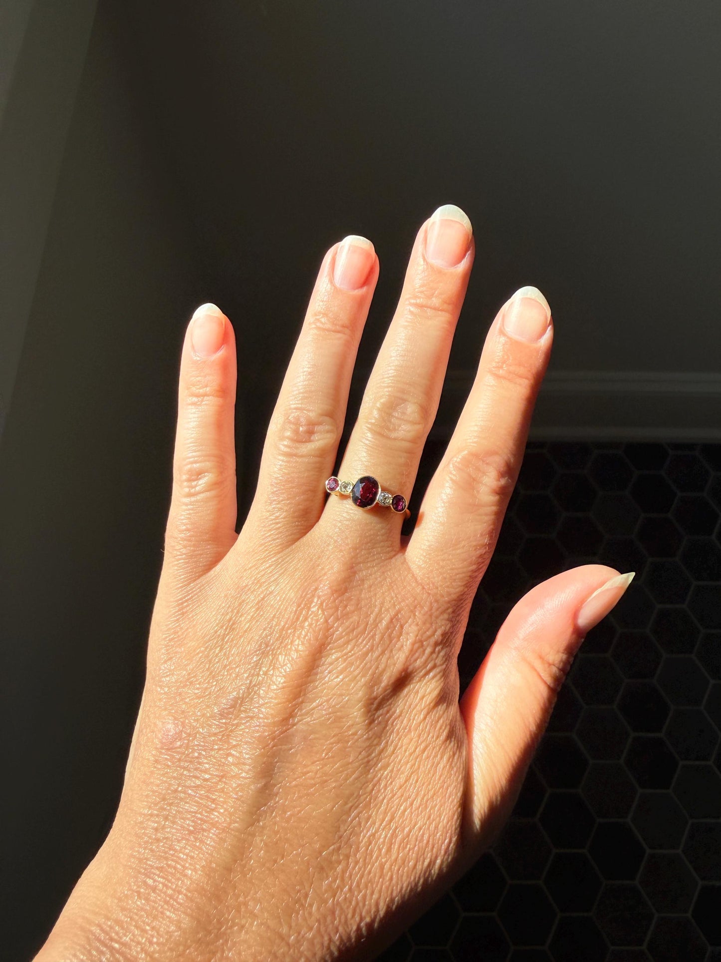 Five Stone RUBY Garnet Natural Old Mine Cut DIAMOND 18k Gold Ring Stacker Band Oval Bezel Set