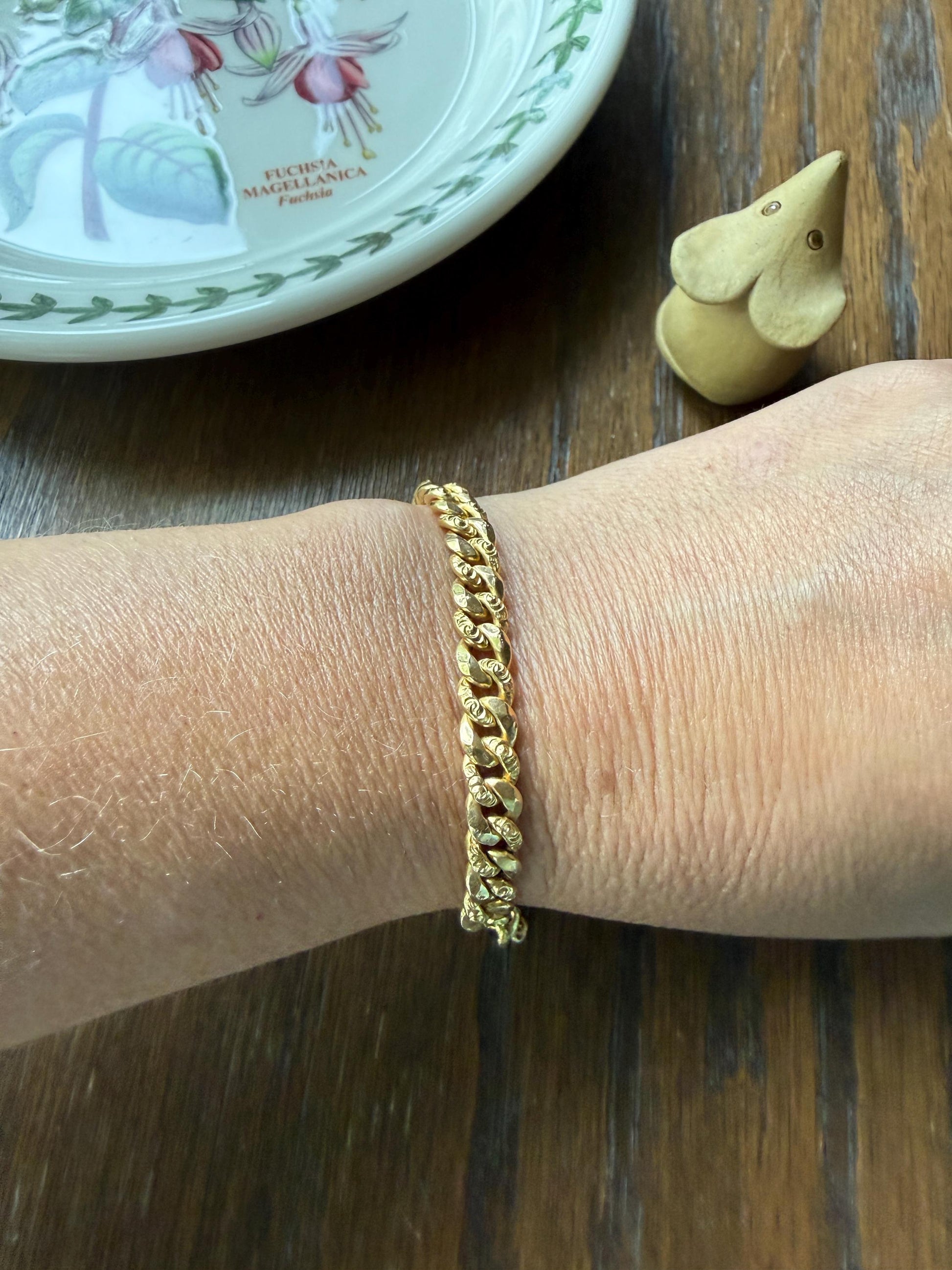 French Antique 18k Gold Embossed and Faceted Cuban Curb Link Chain Bracelet Gold Wriststack Shimmer Gift
