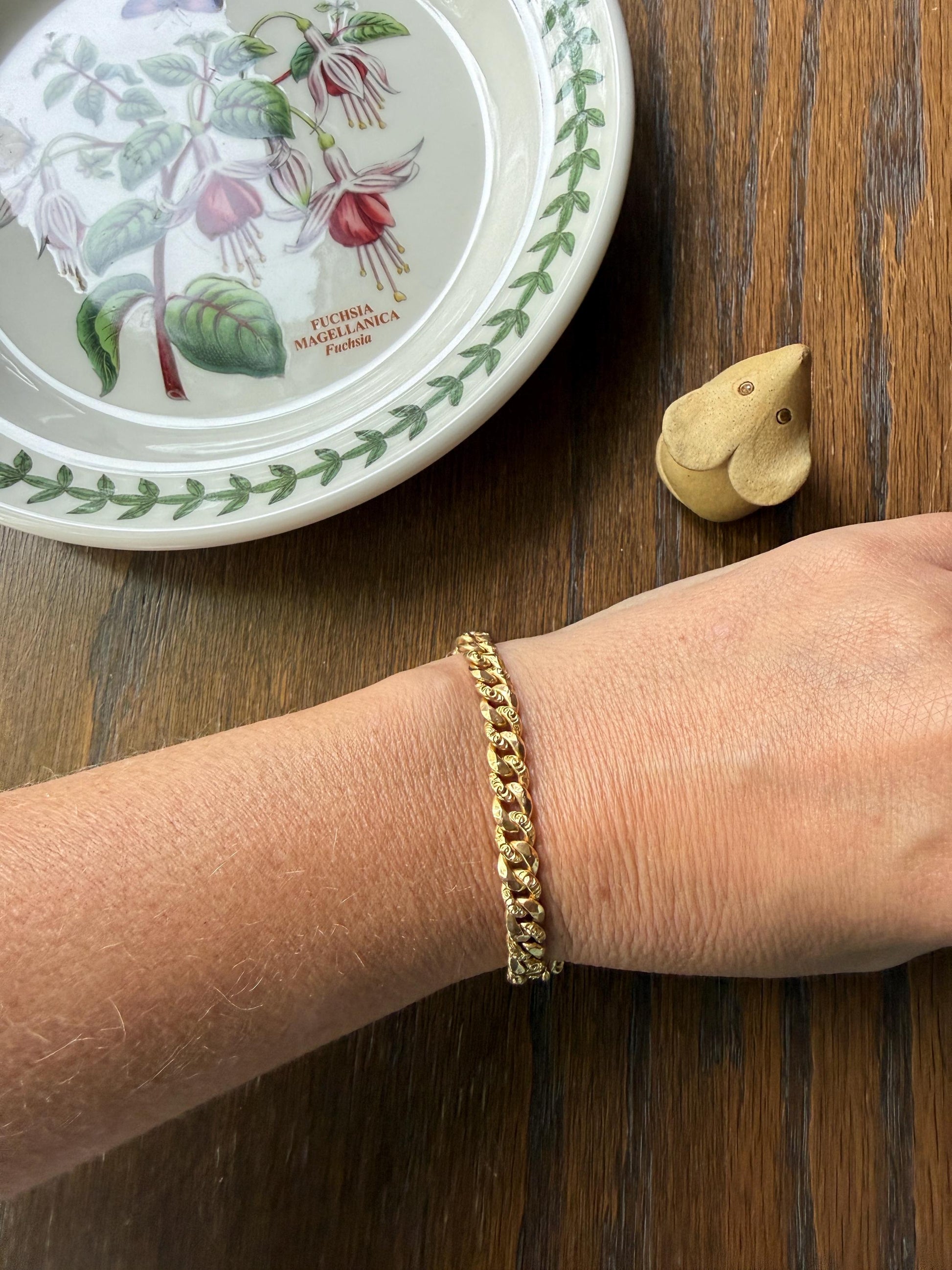 French Antique 18k Gold Embossed and Faceted Cuban Curb Link Chain Bracelet Gold Wriststack Shimmer Gift
