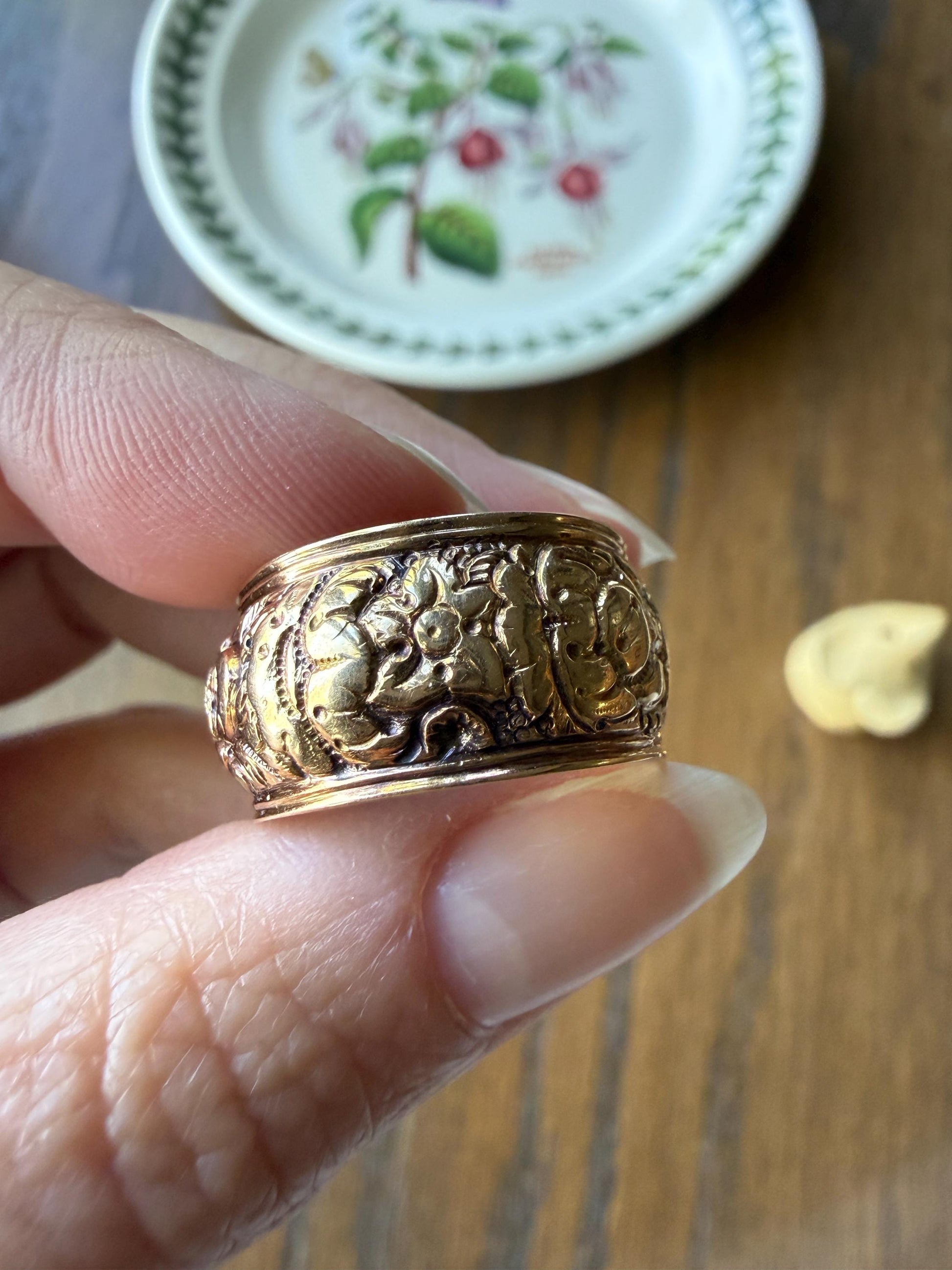 XL Antique FLORAL Embossed French Georgian Victorian Era Eternity Band 11mm Wide Ring 18k Gold Wedding Stacker