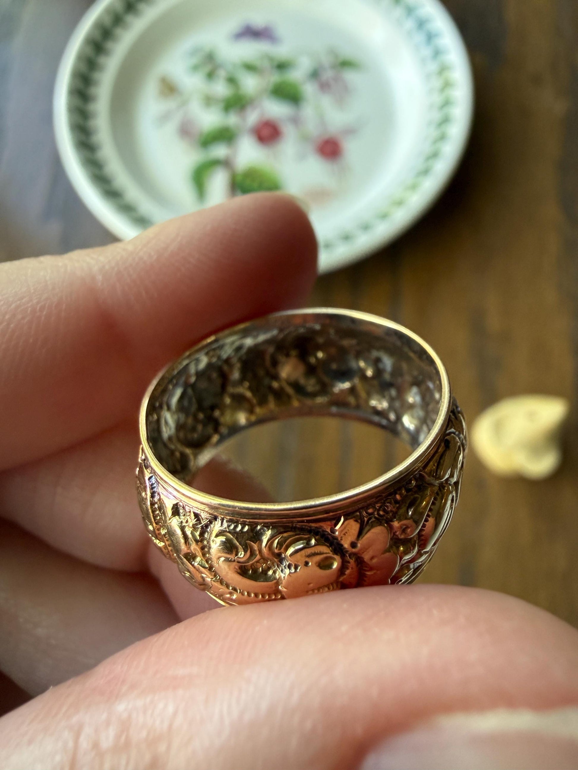 XL Antique FLORAL Embossed French Georgian Victorian Era Eternity Band 11mm Wide Ring 18k Gold Wedding Stacker