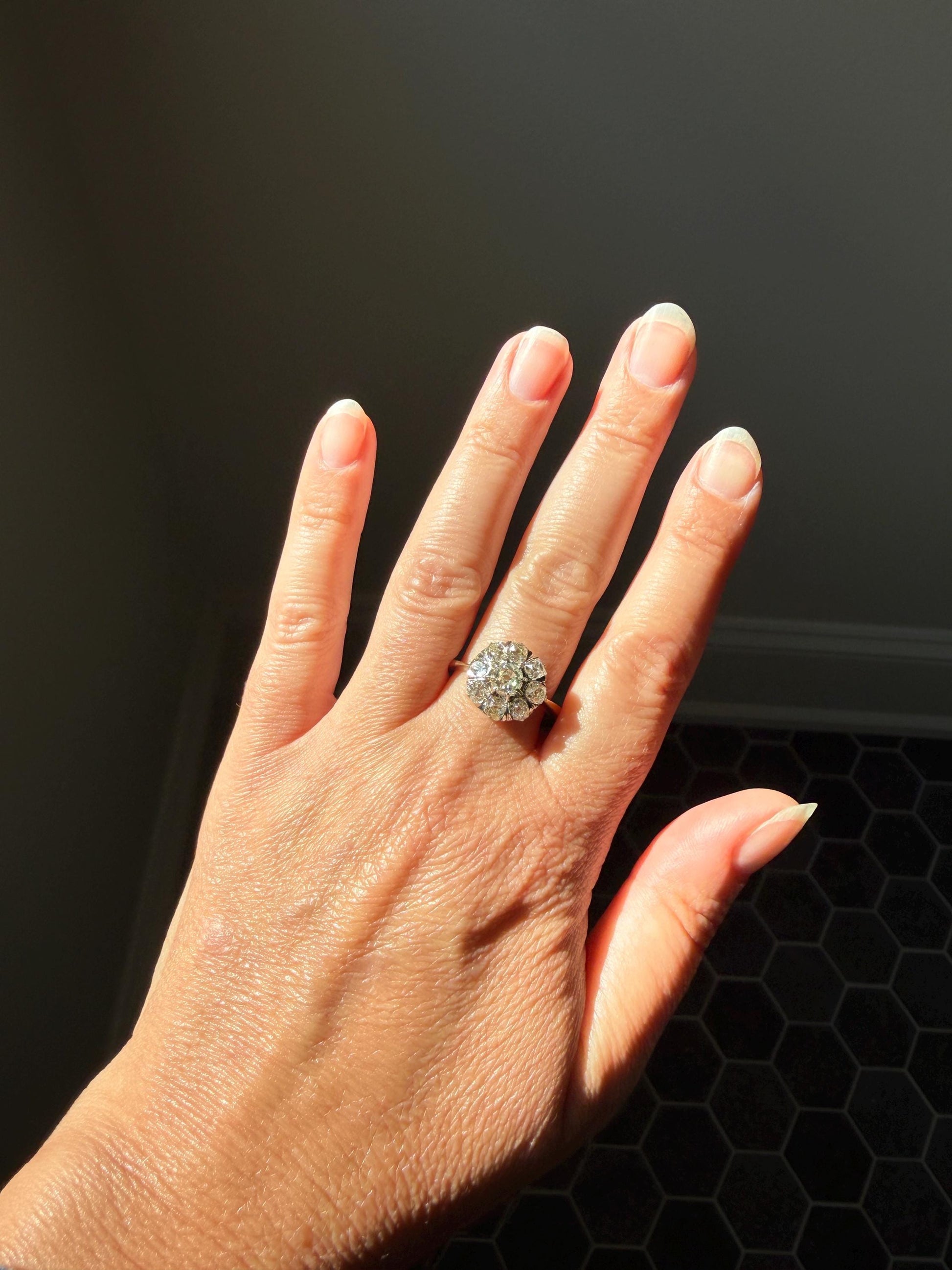 Special ANTIQUE 2.6 Carat 9 Old Mine Cut DIAMOND Daisy Cluster Ring 18k Gold & PLATINUM Belle Epoque Gift OmC Victorian Oval 2.6Ctw OmC
