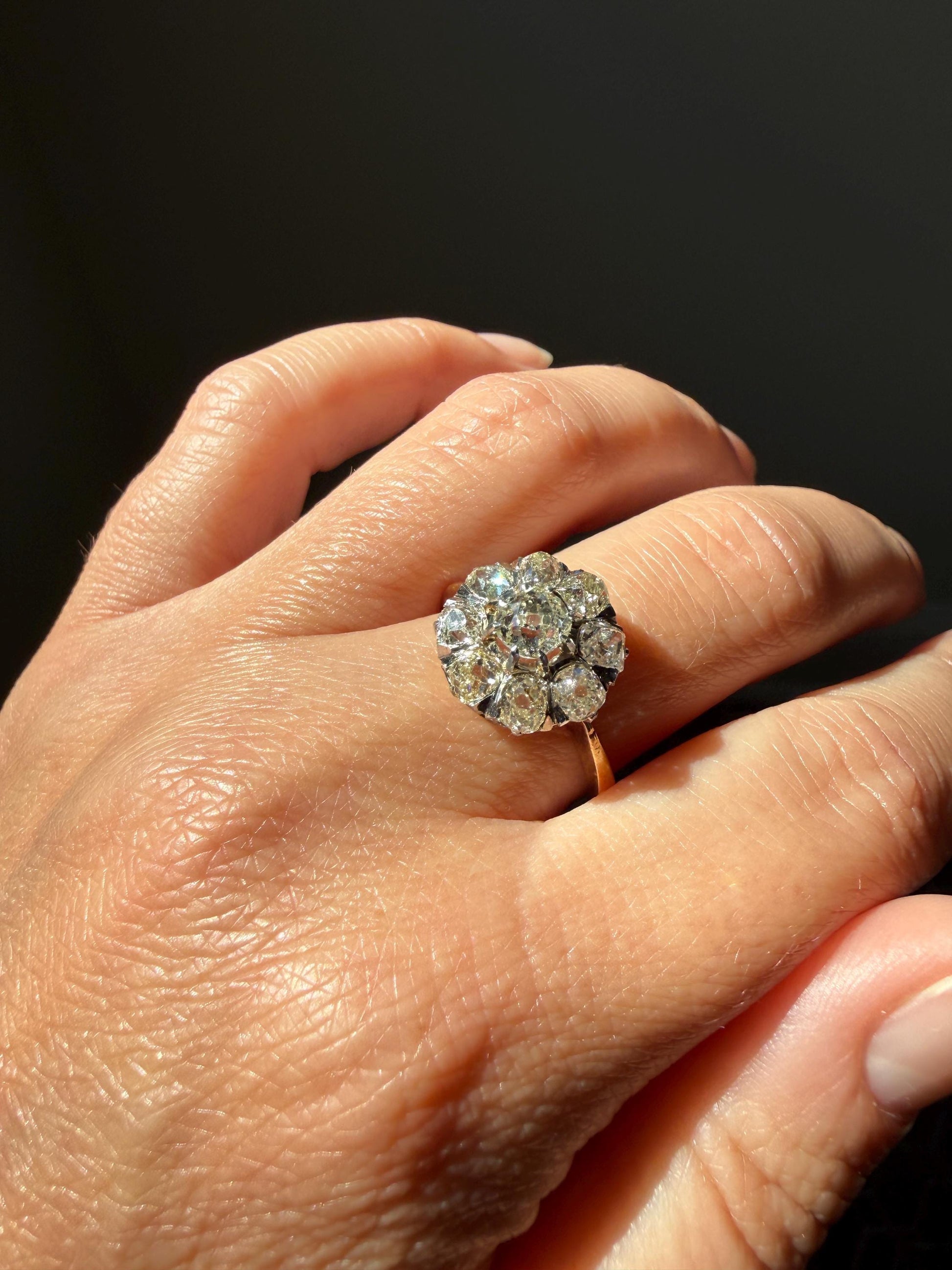 Special ANTIQUE 2.6 Carat 9 Old Mine Cut DIAMOND Daisy Cluster Ring 18k Gold & PLATINUM Belle Epoque Gift OmC Victorian Oval 2.6Ctw OmC