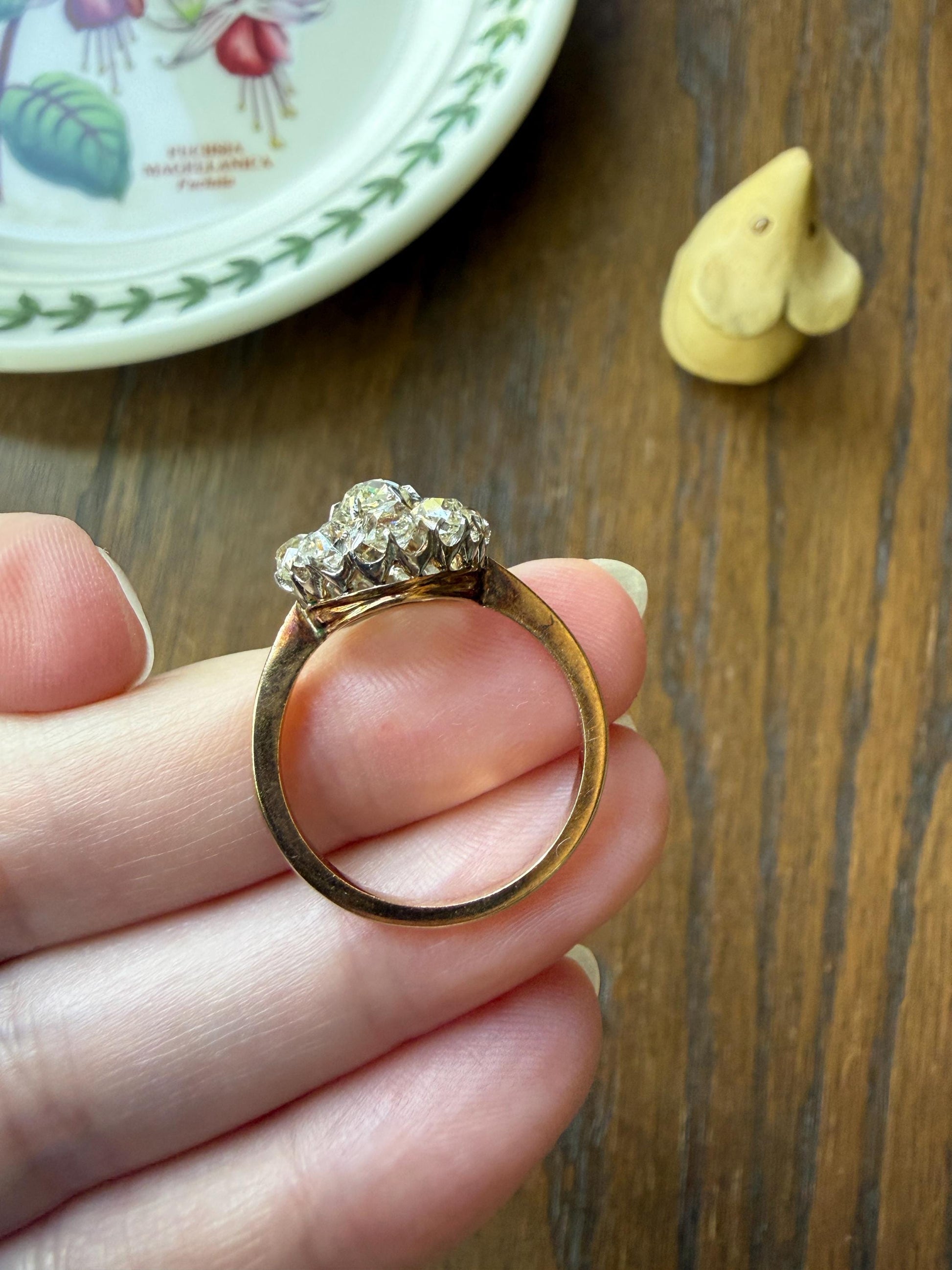 Special ANTIQUE 2.6 Carat 9 Old Mine Cut DIAMOND Daisy Cluster Ring 18k Gold & PLATINUM Belle Epoque Gift OmC Victorian Oval 2.6Ctw OmC