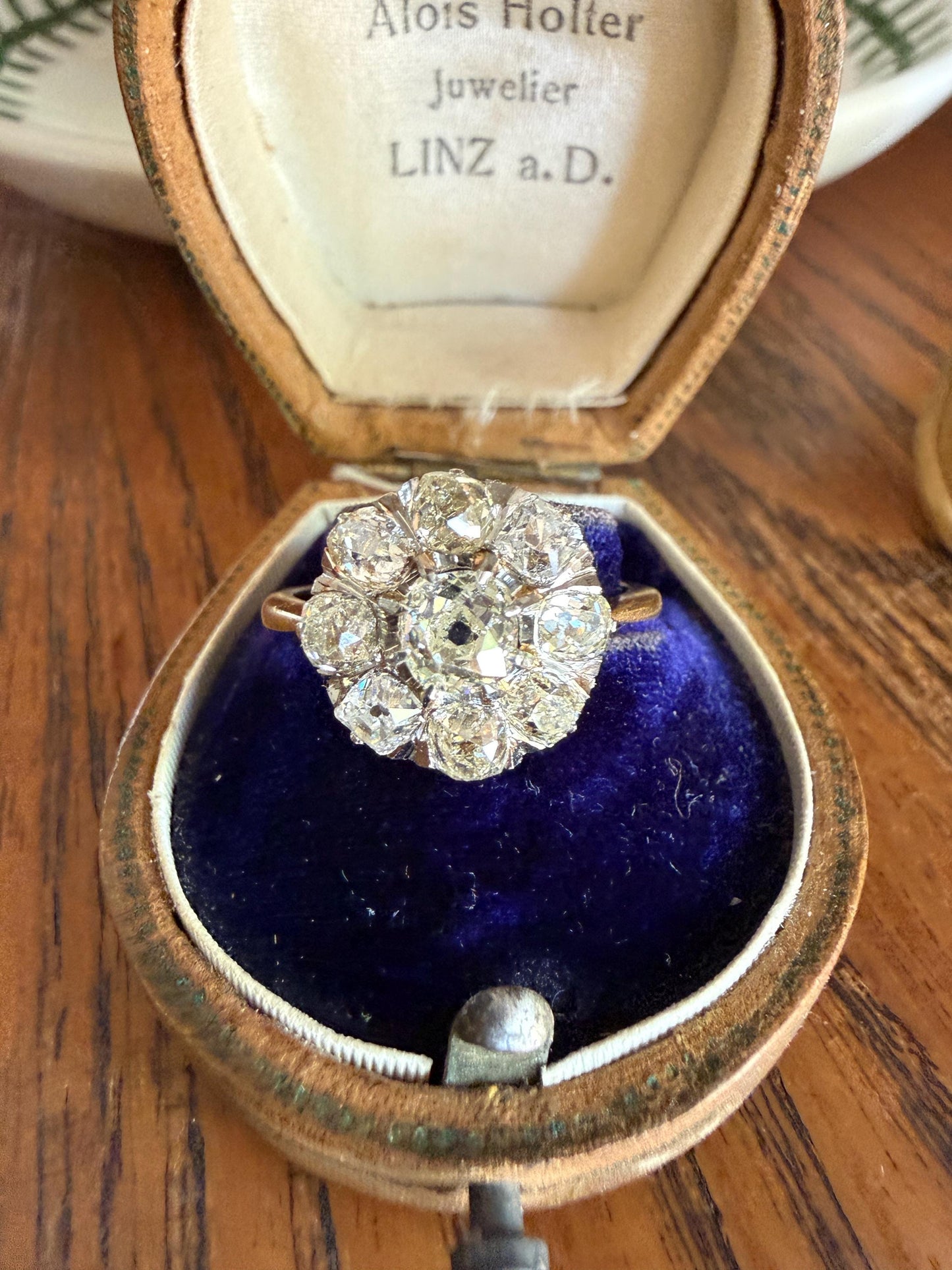 Special ANTIQUE 2.6 Carat 9 Old Mine Cut DIAMOND Daisy Cluster Ring 18k Gold & PLATINUM Belle Epoque Gift OmC Victorian Oval 2.6Ctw OmC