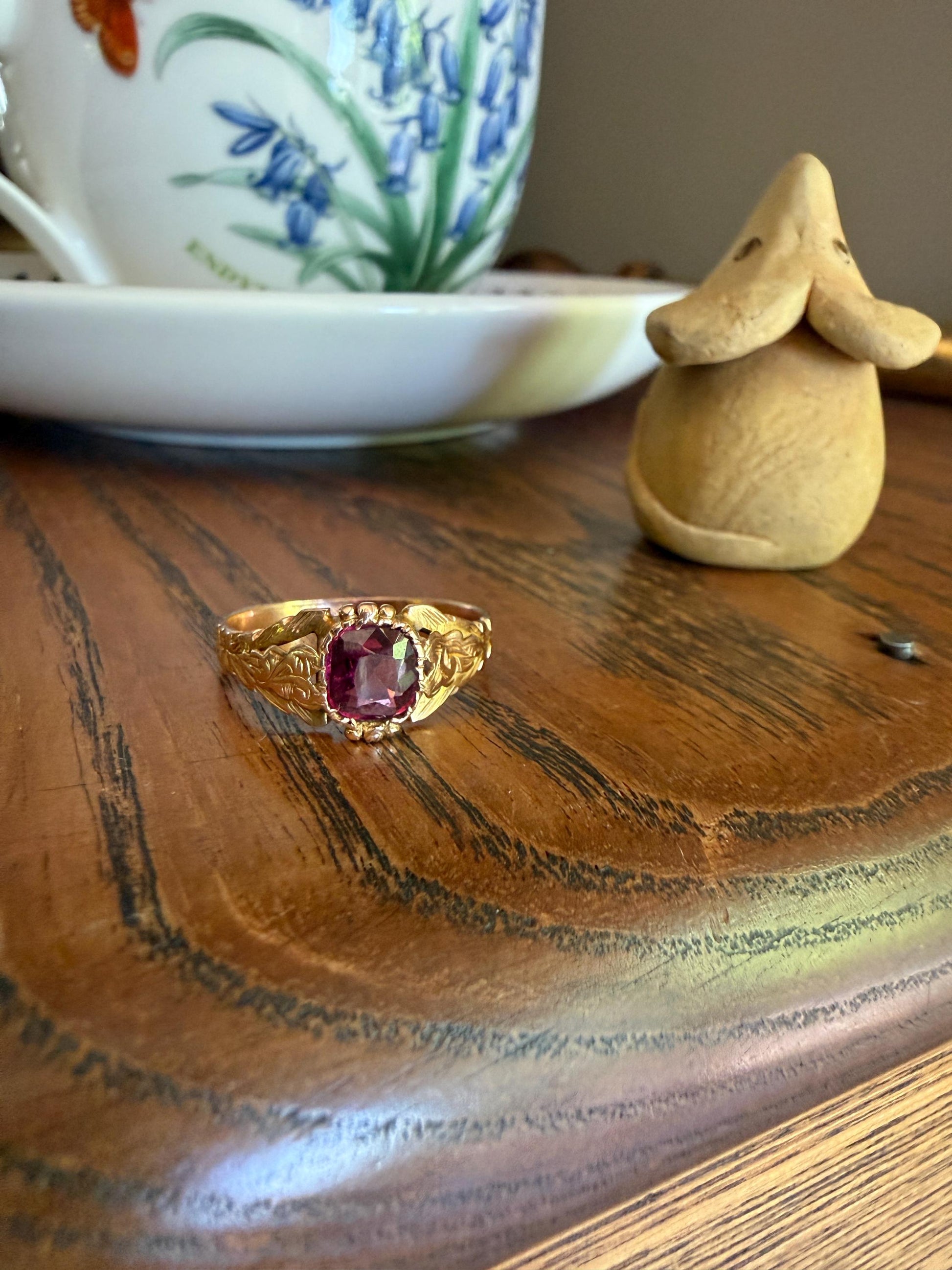 Ornate GARNET Victorian Engraved Antique Ring 14k Gold Solid Stacker Swirled Shoulder