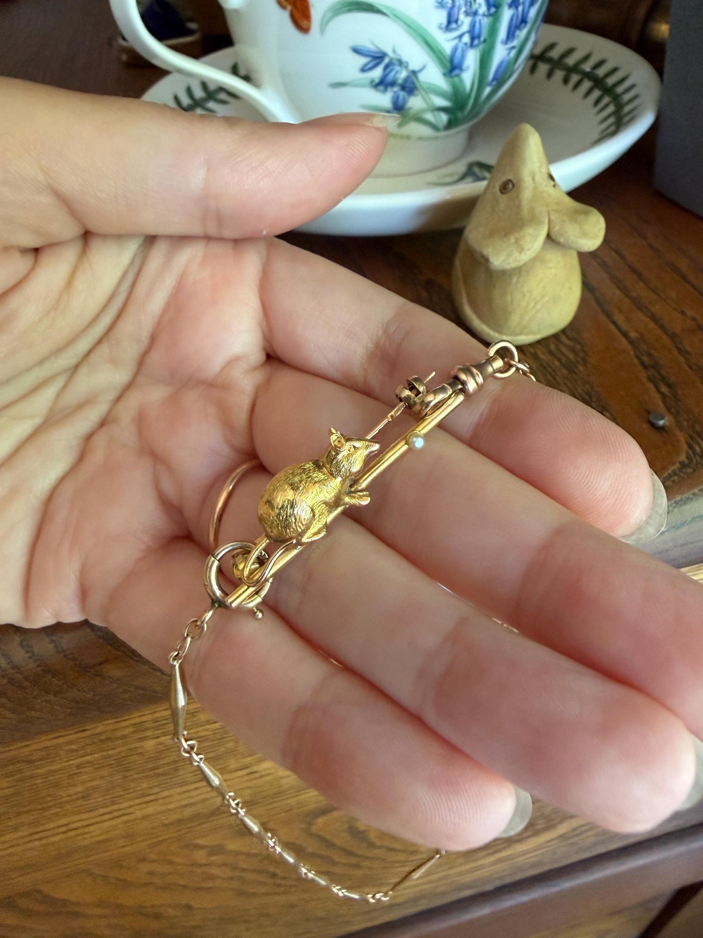 Large MOUSE Victorian Figural Bar Pin Bar Brooch for Pendant Charm Holder Antique 18k Gold Solid Extender Connector Chunky 3D Figural