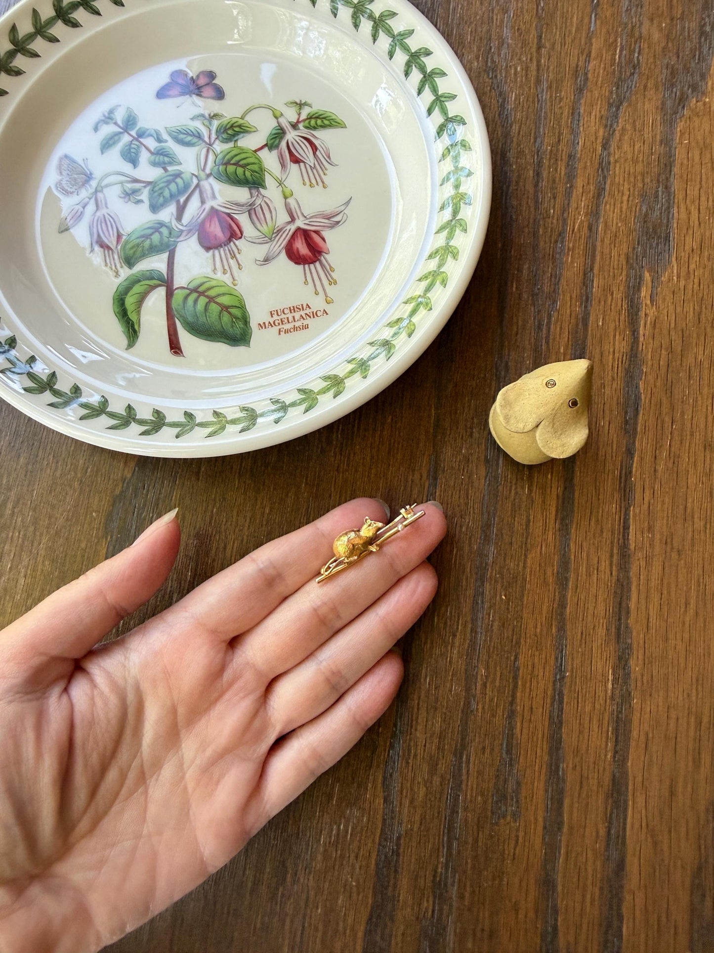Large MOUSE Victorian Figural Bar Pin Bar Brooch for Pendant Charm Holder Antique 18k Gold Solid Extender Connector Chunky 3D Figural