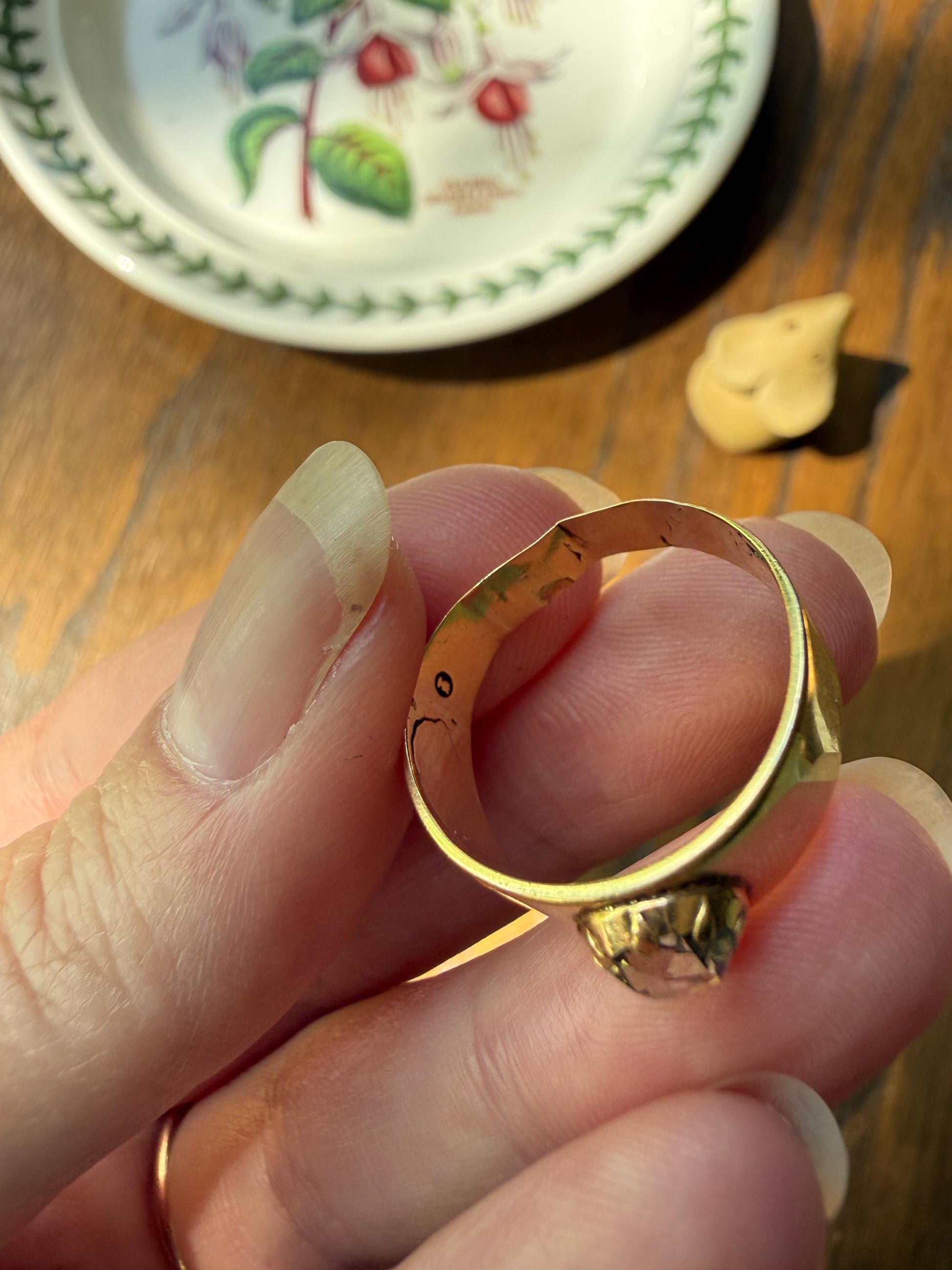 CHUNKY Antique Dome 5.9mm Rose Cut Diamond Ring 8.3mm Wide Cigar Band 4.5g 18k Gold Unisex Stacker Peachy Golden Champagne Disco Ball Collet