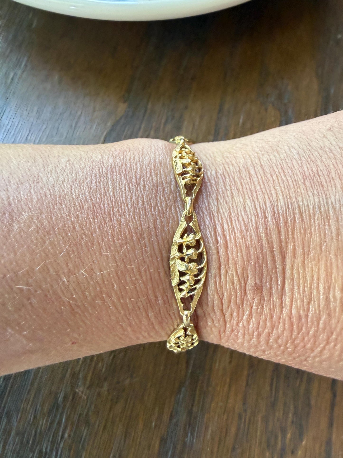 Rare BLEEDING HEARTS Floral Link Bracelet Antique French Heavy 10g 18k Gold Solid Art Nouveau Belle Epoque Victorian Era Eternity Flowers