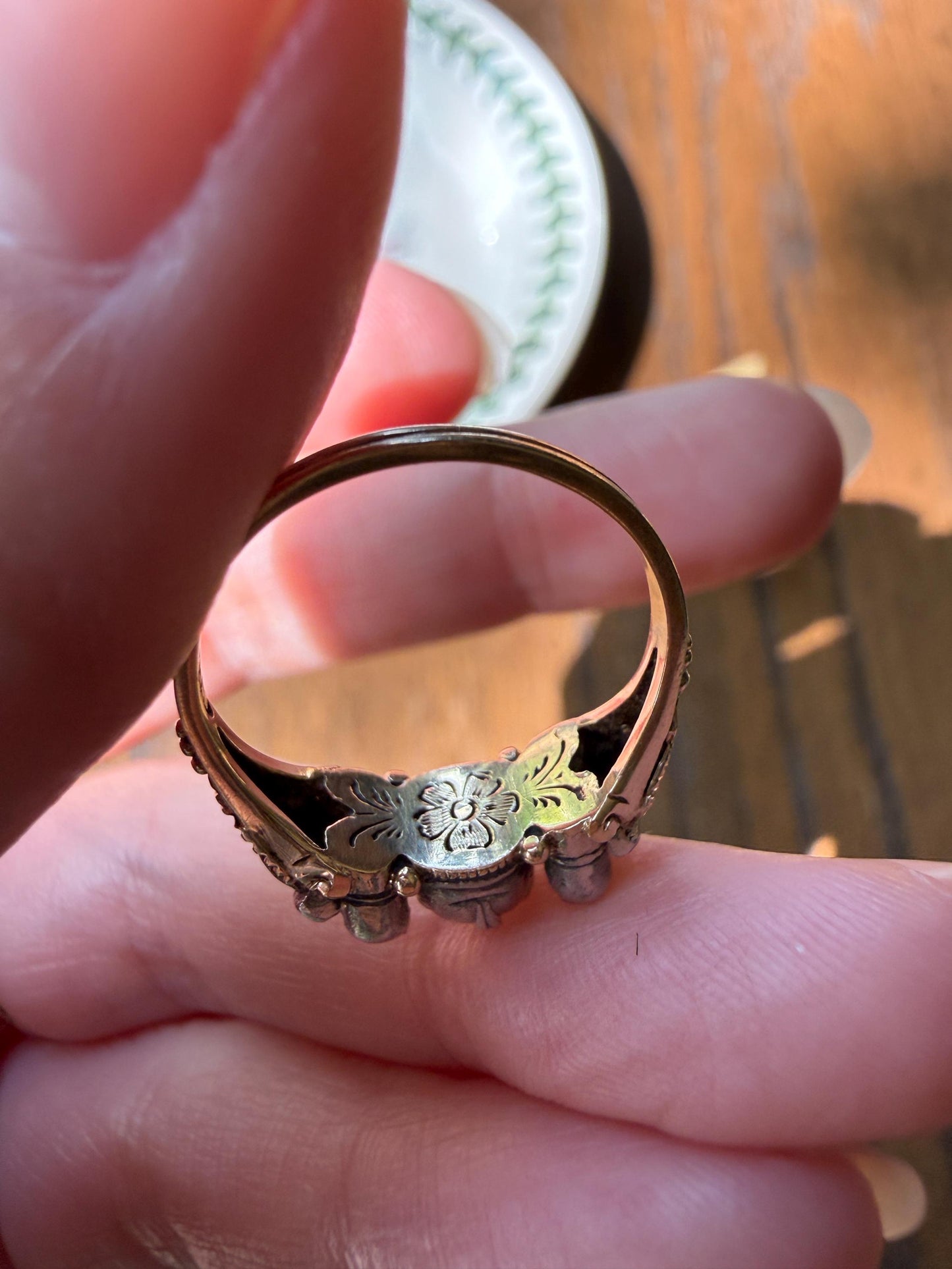 Antique Seven Stone Rose Cut DIAMOND Ring Floral Engraved Ring Butt 18k Gold Silver Collets Georgian Revival Ornate Linear Rivet Detail