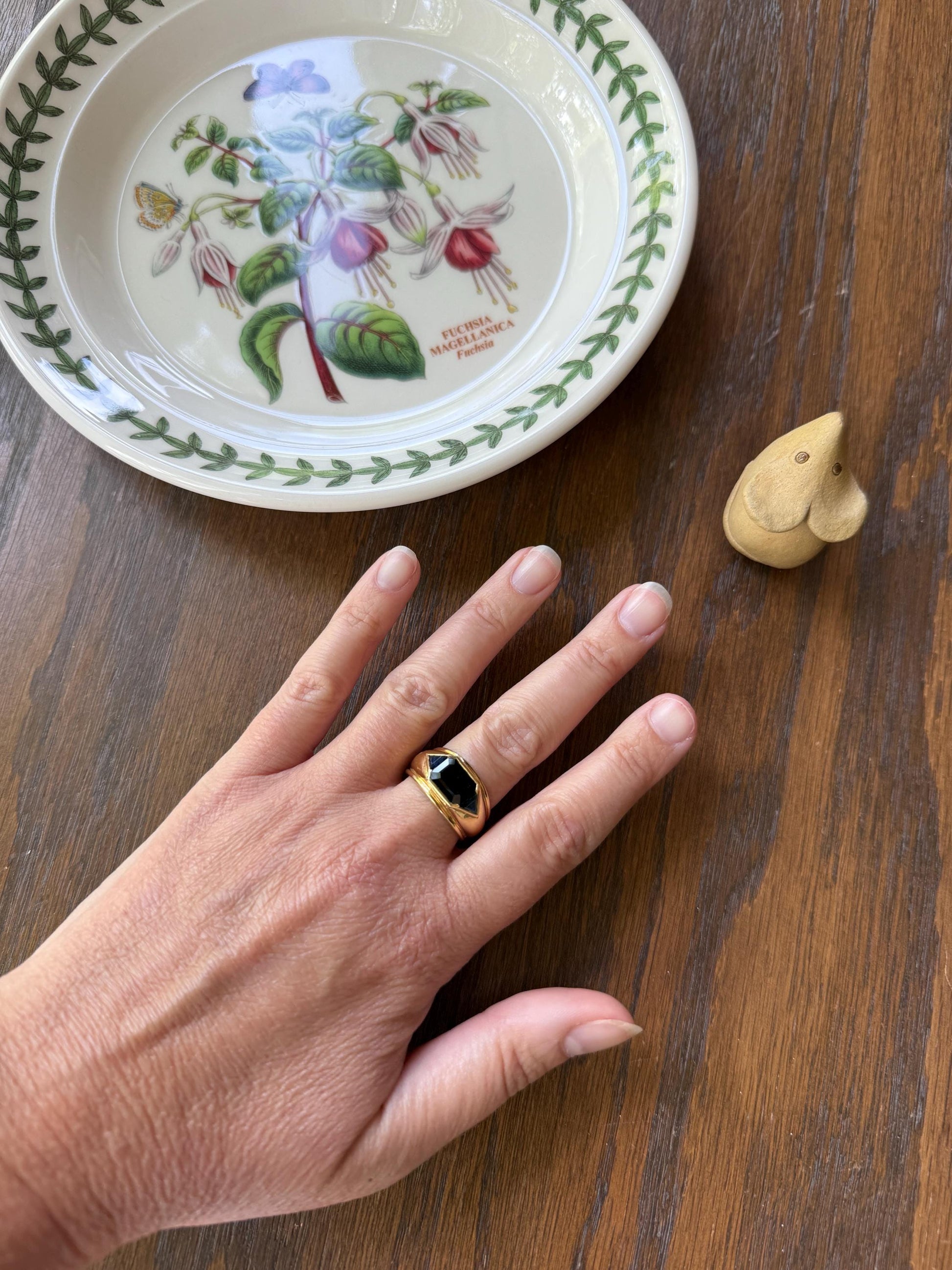 Chunky Natural Sapphire Three Stone Ring 8g 18k Gold French Octagon Cut Vintage Geometric Triangle Sides Peacock Blue Wide Gypsy Band