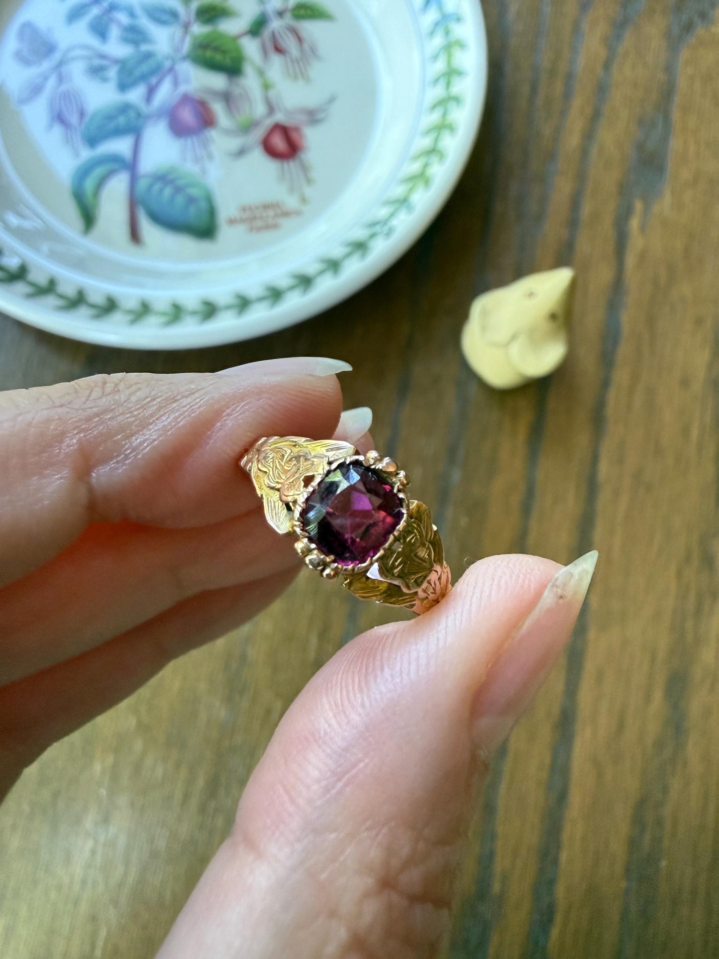 Ornate GARNET Victorian Engraved Antique Ring 14k Gold Solid Stacker Swirled Shoulder