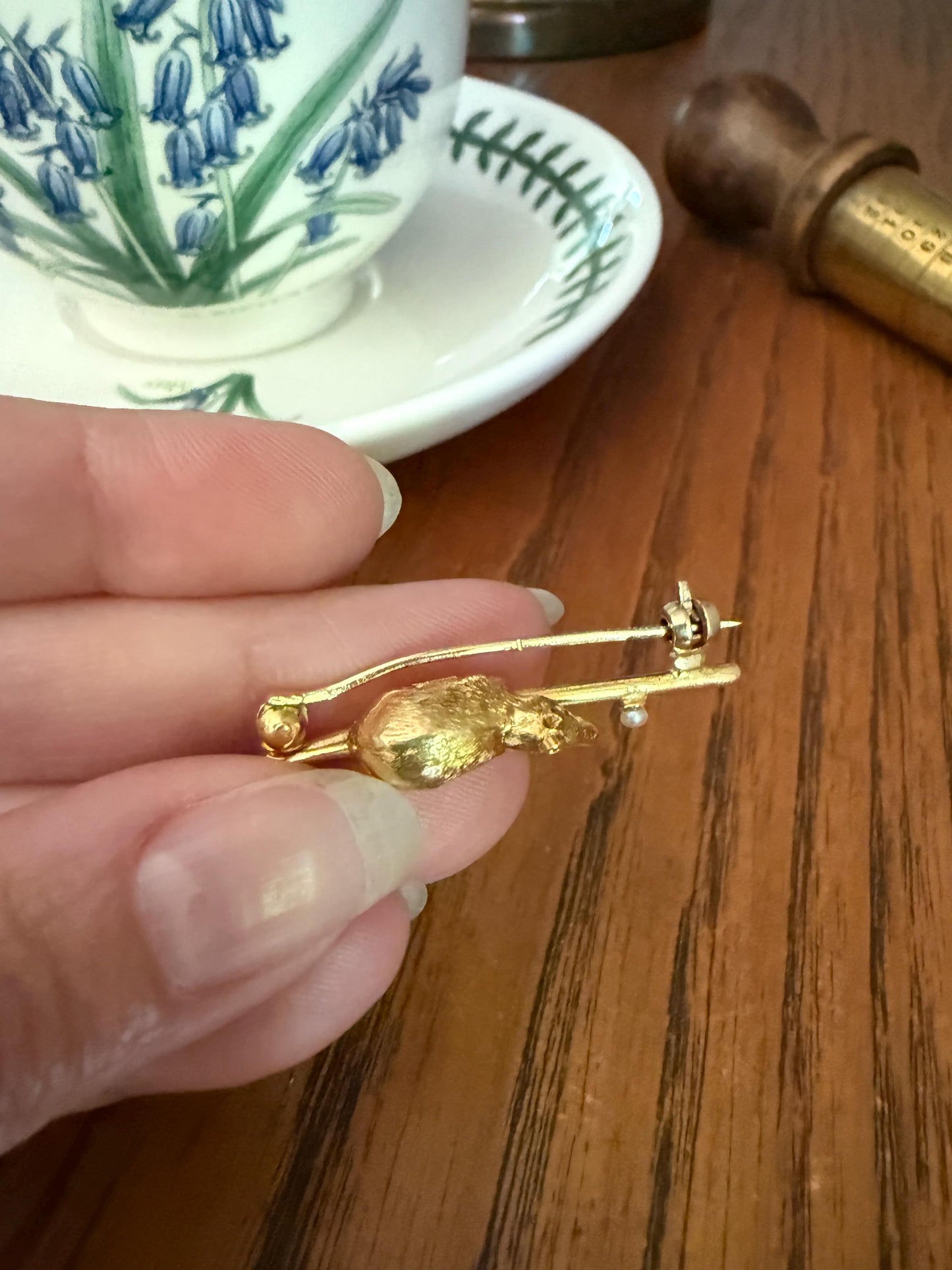 Large MOUSE Victorian Figural Bar Pin Bar Brooch for Pendant Charm Holder Antique 18k Gold Solid Extender Connector Chunky 3D Figural