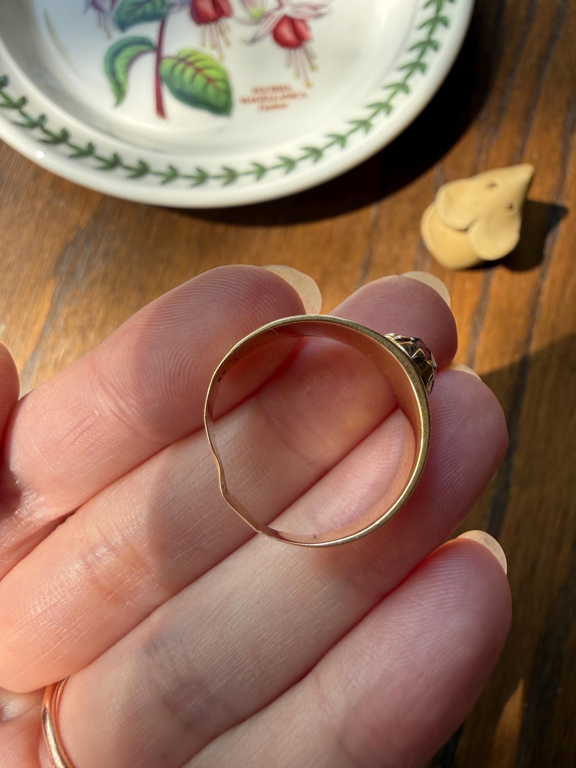 CHUNKY Antique Dome 5.9mm Rose Cut Diamond Ring 8.3mm Wide Cigar Band 4.5g 18k Gold Unisex Stacker Peachy Golden Champagne Disco Ball Collet