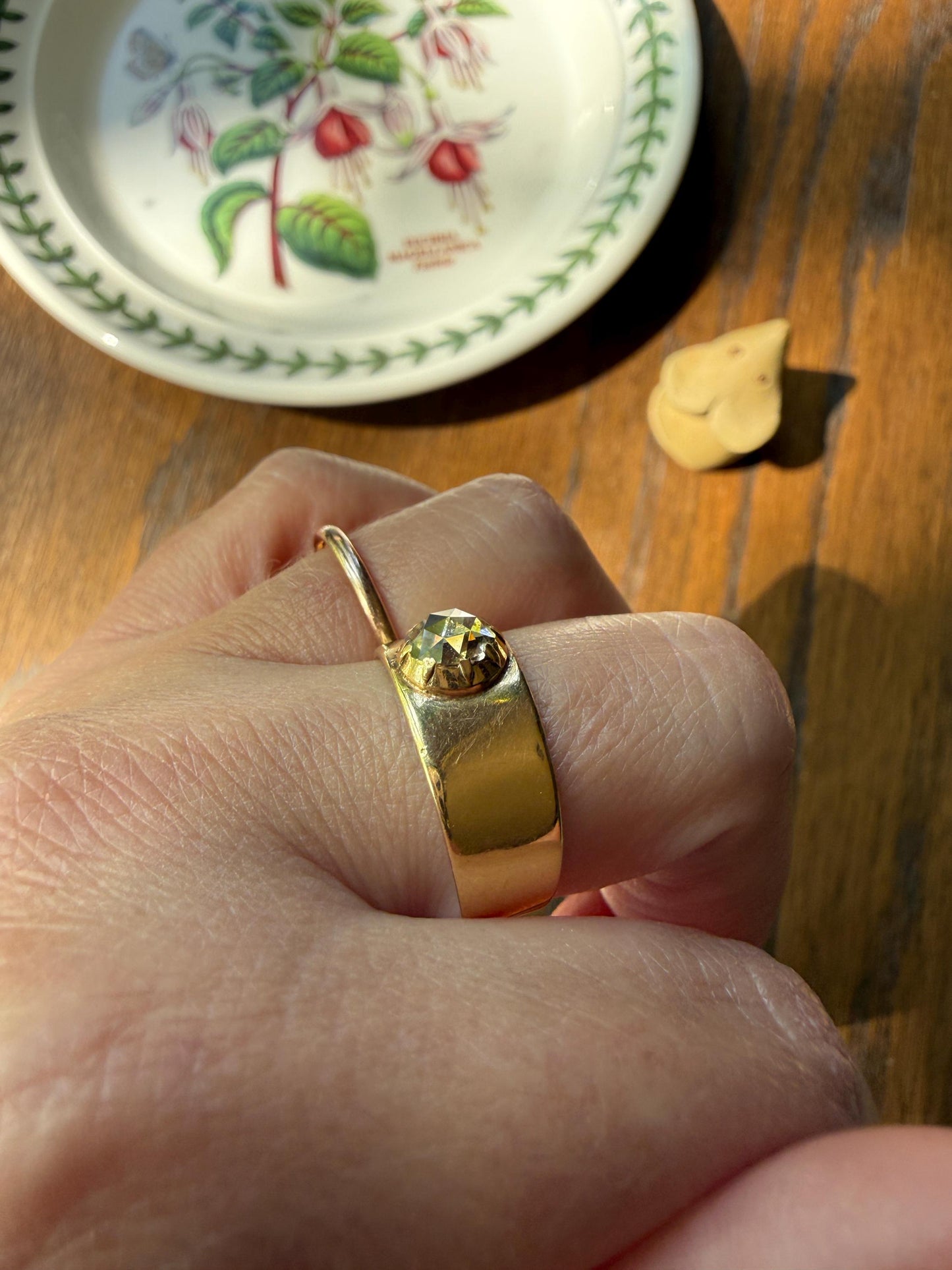 CHUNKY Antique Dome 5.9mm Rose Cut Diamond Ring 8.3mm Wide Cigar Band 4.5g 18k Gold Unisex Stacker Peachy Golden Champagne Disco Ball Collet
