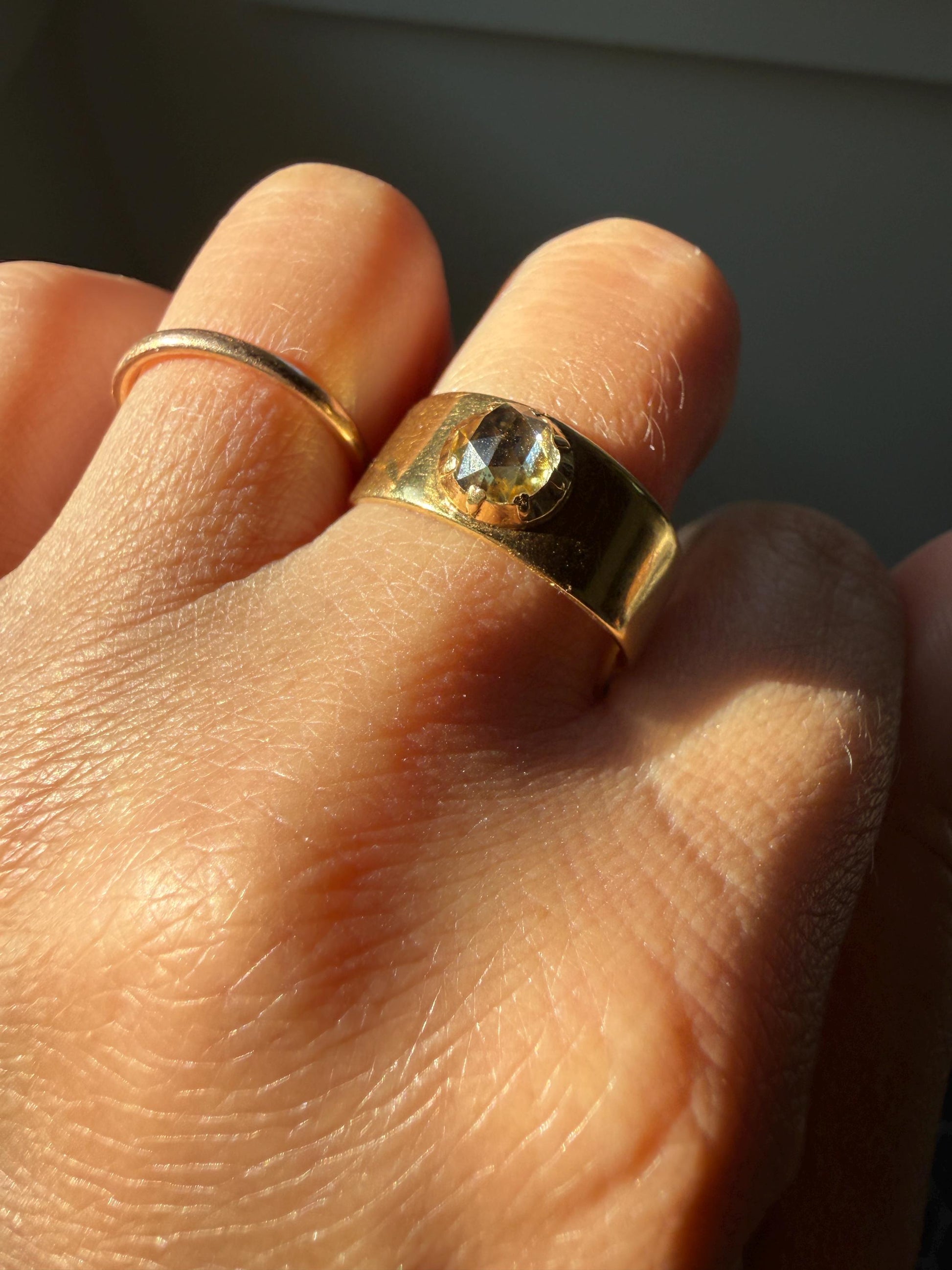 CHUNKY Antique Dome 5.9mm Rose Cut Diamond Ring 8.3mm Wide Cigar Band 4.5g 18k Gold Unisex Stacker Peachy Golden Champagne Disco Ball Collet
