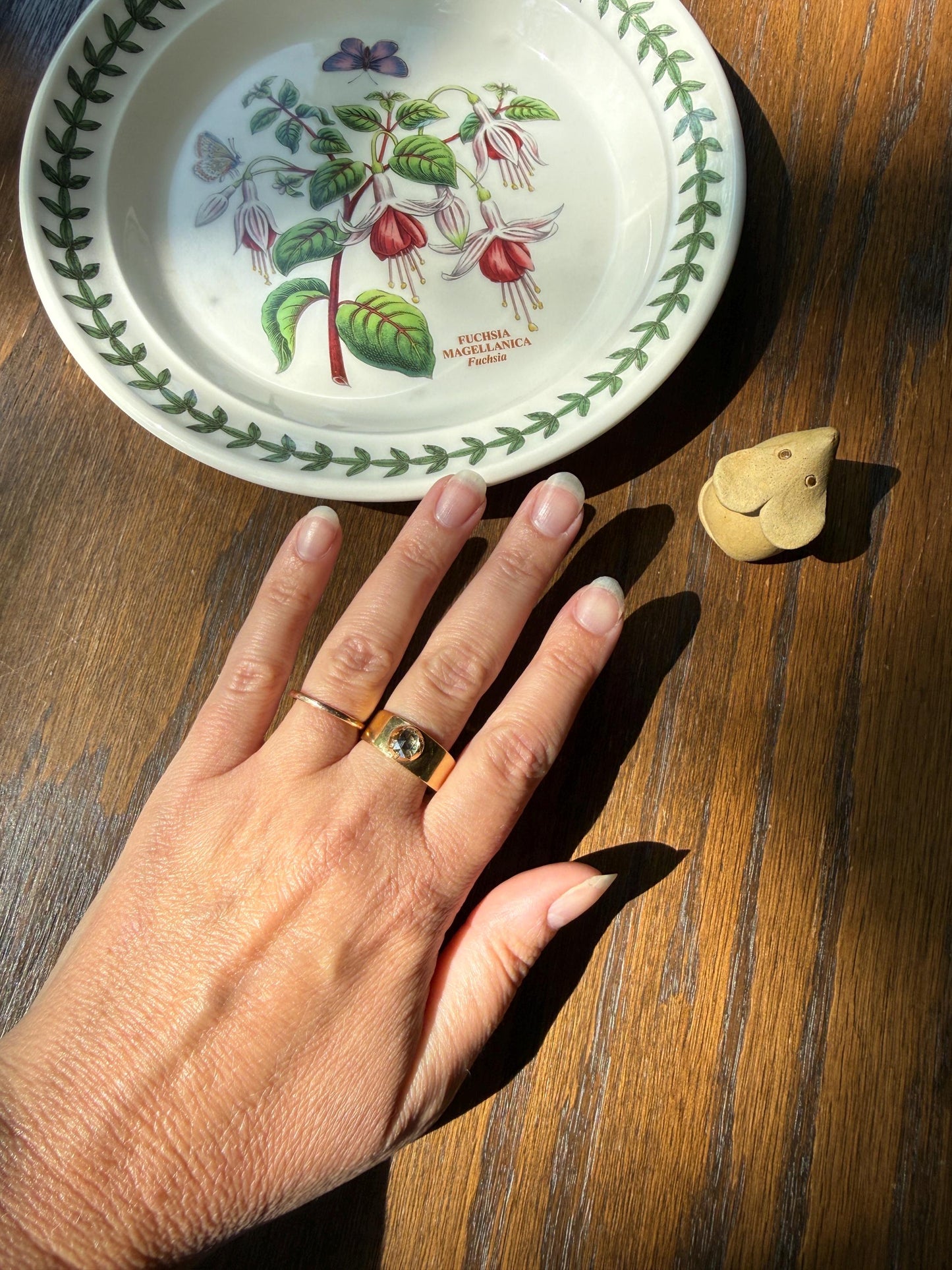 CHUNKY Antique Dome 5.9mm Rose Cut Diamond Ring 8.3mm Wide Cigar Band 4.5g 18k Gold Unisex Stacker Peachy Golden Champagne Disco Ball Collet
