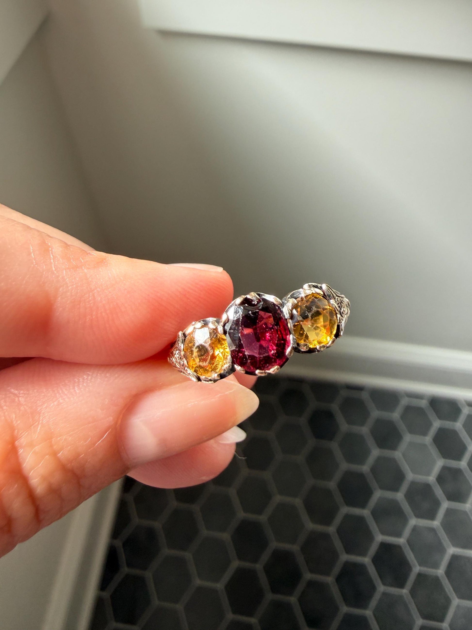 Rare Georgian Era Scottish Antique 14k Gold Three Stone Ring Garnet Citrine Red Yellow 360 Engraved Shank Inverness Known Maker Tulips