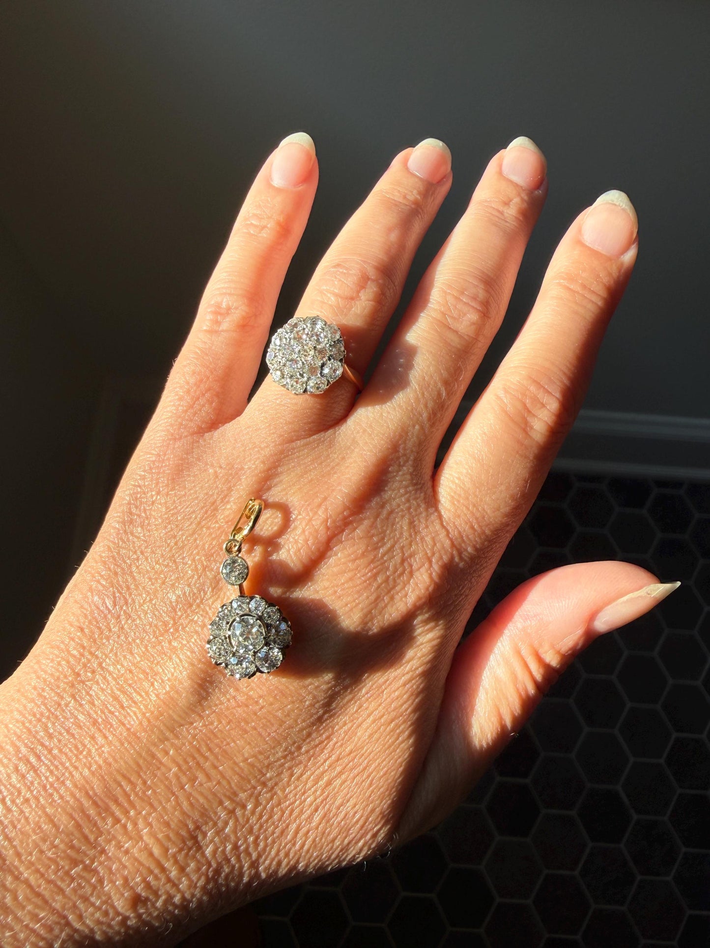Antique 1.75 Carat Chunky Old Mine Cut DIAMOND Cobblestone Cluster Ring 18k Gold Sparkly Texture Circular