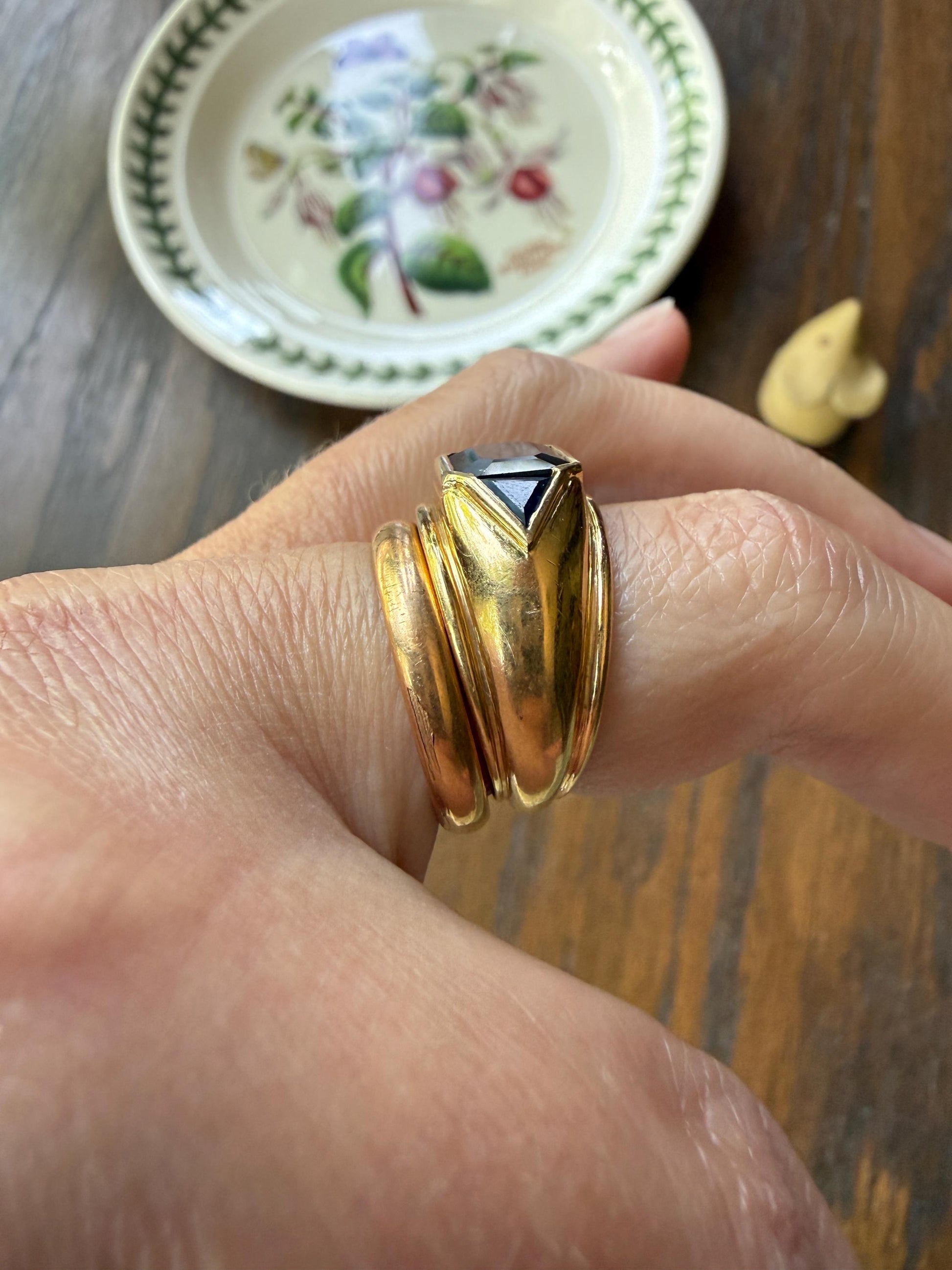 Chunky Natural Sapphire Three Stone Ring 8g 18k Gold French Octagon Cut Vintage Geometric Triangle Sides Peacock Blue Wide Gypsy Band