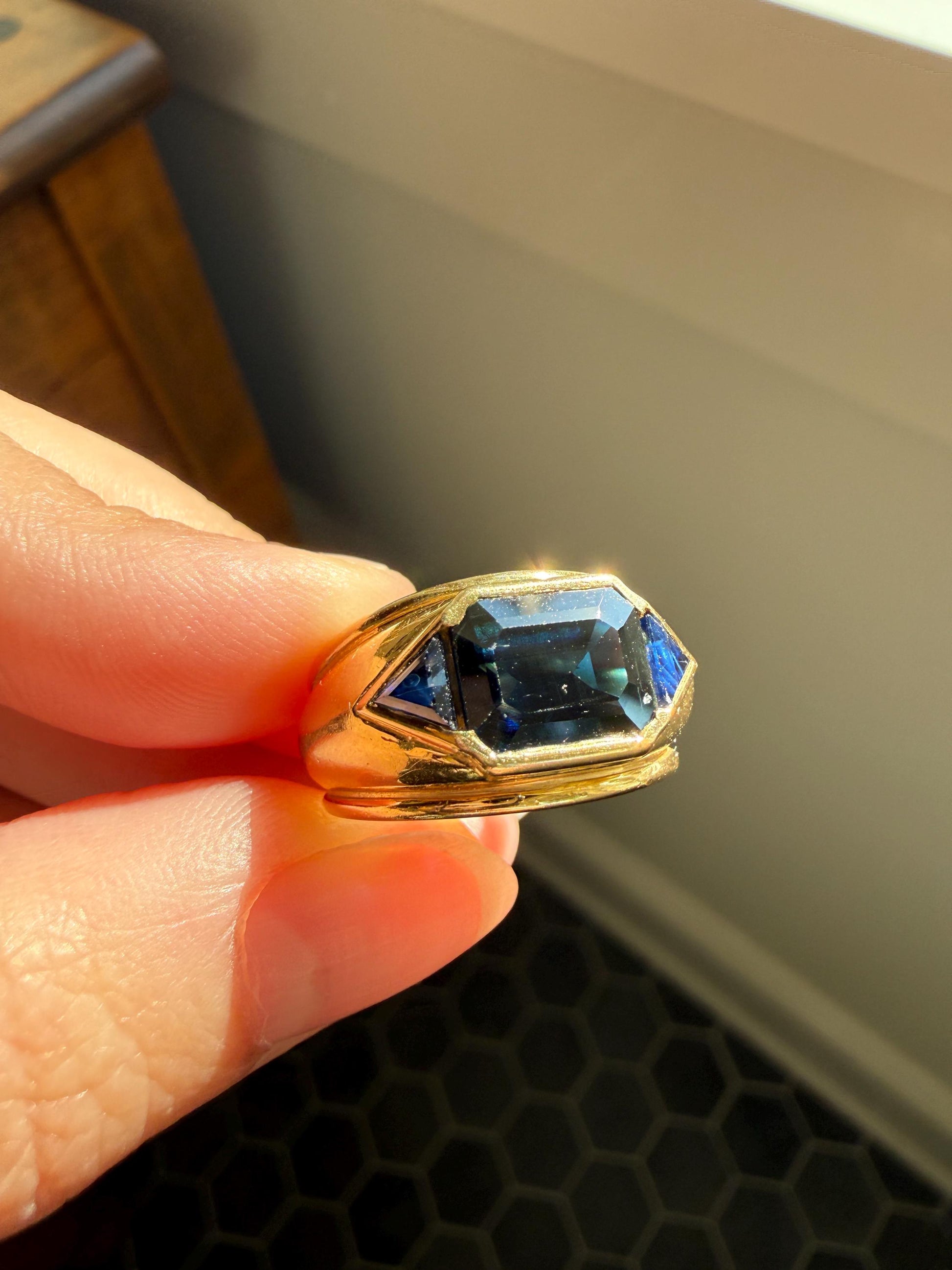 Chunky Natural Sapphire Three Stone Ring 8g 18k Gold French Octagon Cut Vintage Geometric Triangle Sides Peacock Blue Wide Gypsy Band