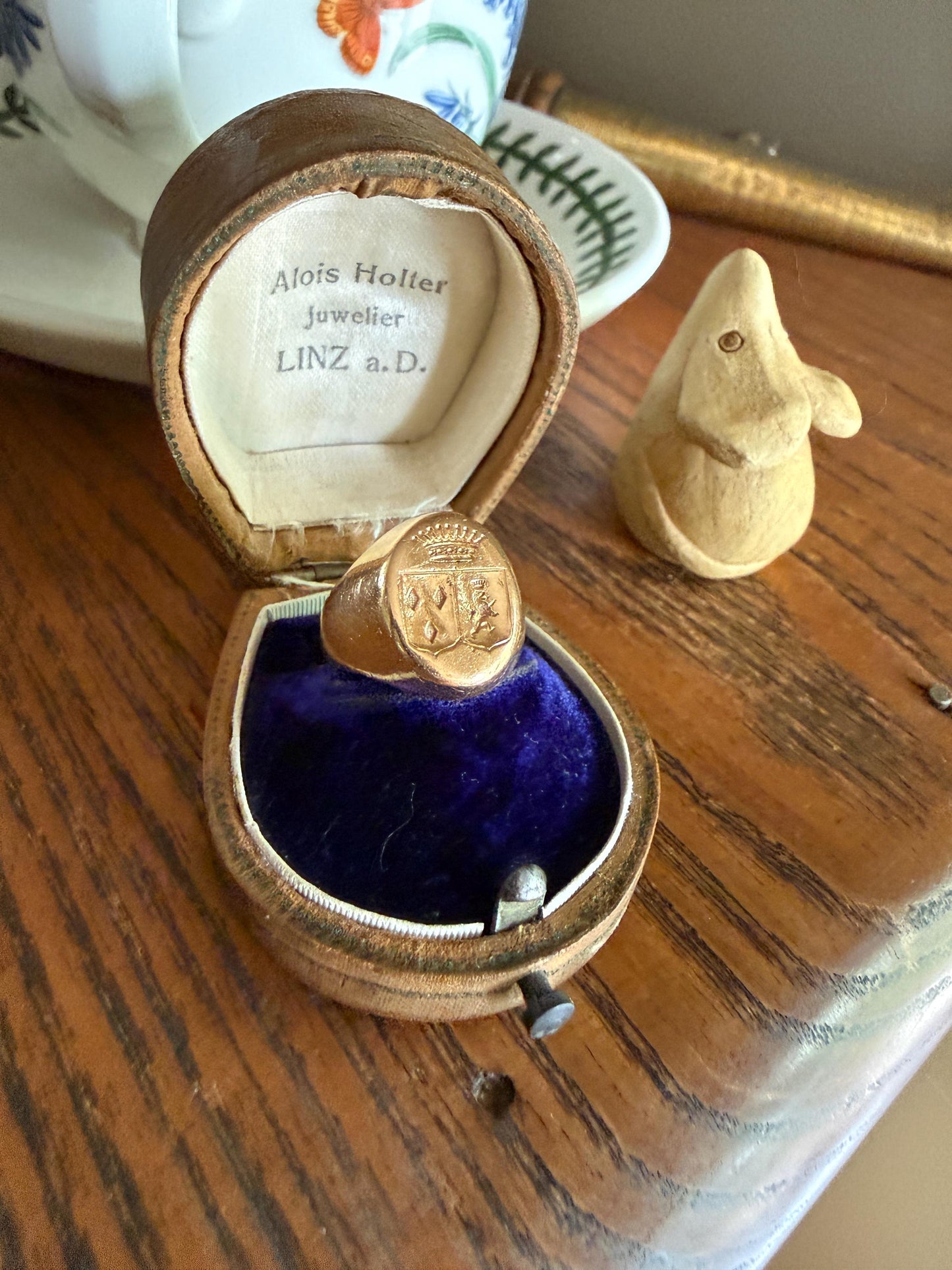 HEAVY 13g 18k Gold Count's CROWN French Nobility Antique SIGNET Ring Diamonds on Shield Lion Rampant Crest Chunky Band Coat of Arms Unisex