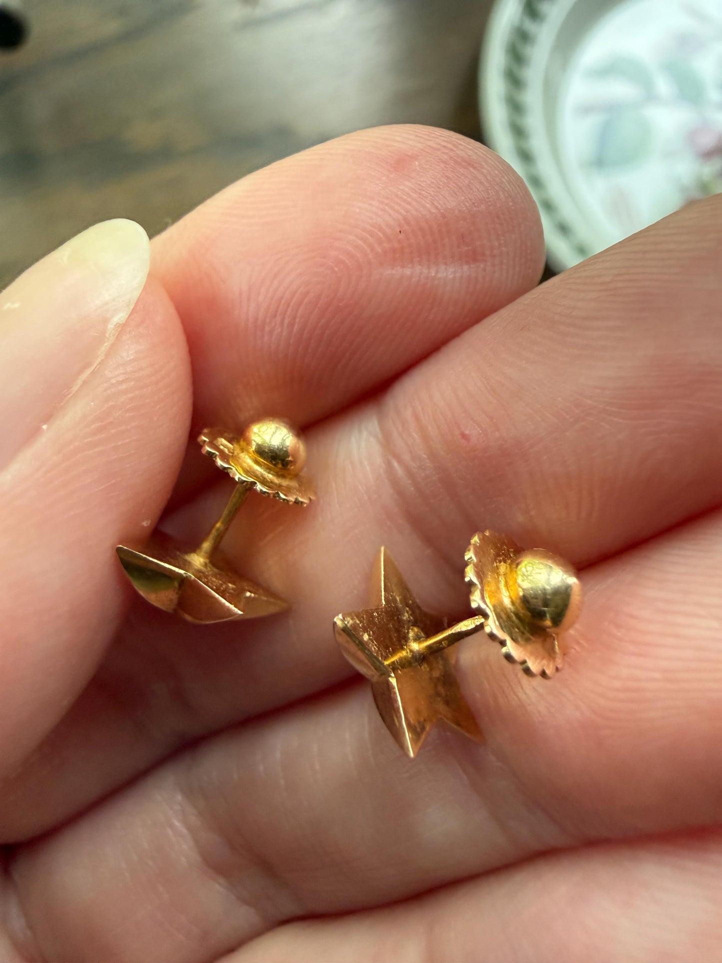 STARS 3D Studs Vintage to Antique French 18k GOLD Solid Figural EARRINGS Screw Back Faceted Shimmer Stud Minimalist