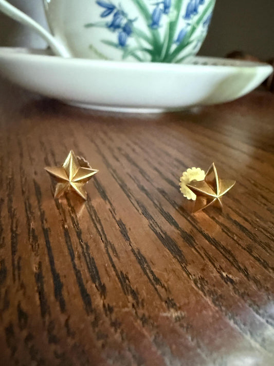 STARS 3D Studs Vintage to Antique French 18k GOLD Solid Figural EARRINGS Screw Back Faceted Shimmer Stud Minimalist