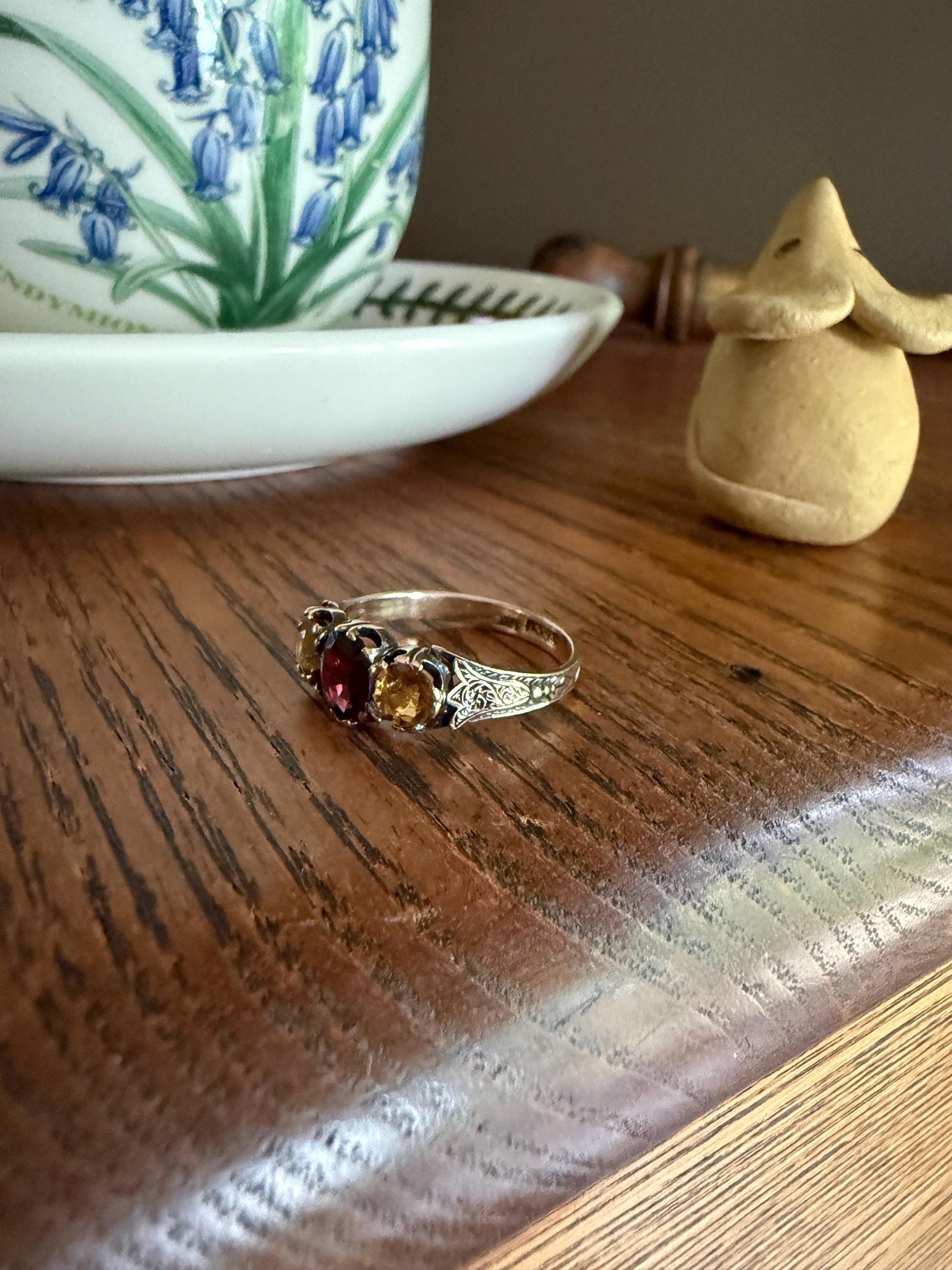 Rare Georgian Era Scottish Antique 14k Gold Three Stone Ring Garnet Citrine Red Yellow 360 Engraved Shank Inverness Known Maker Tulips