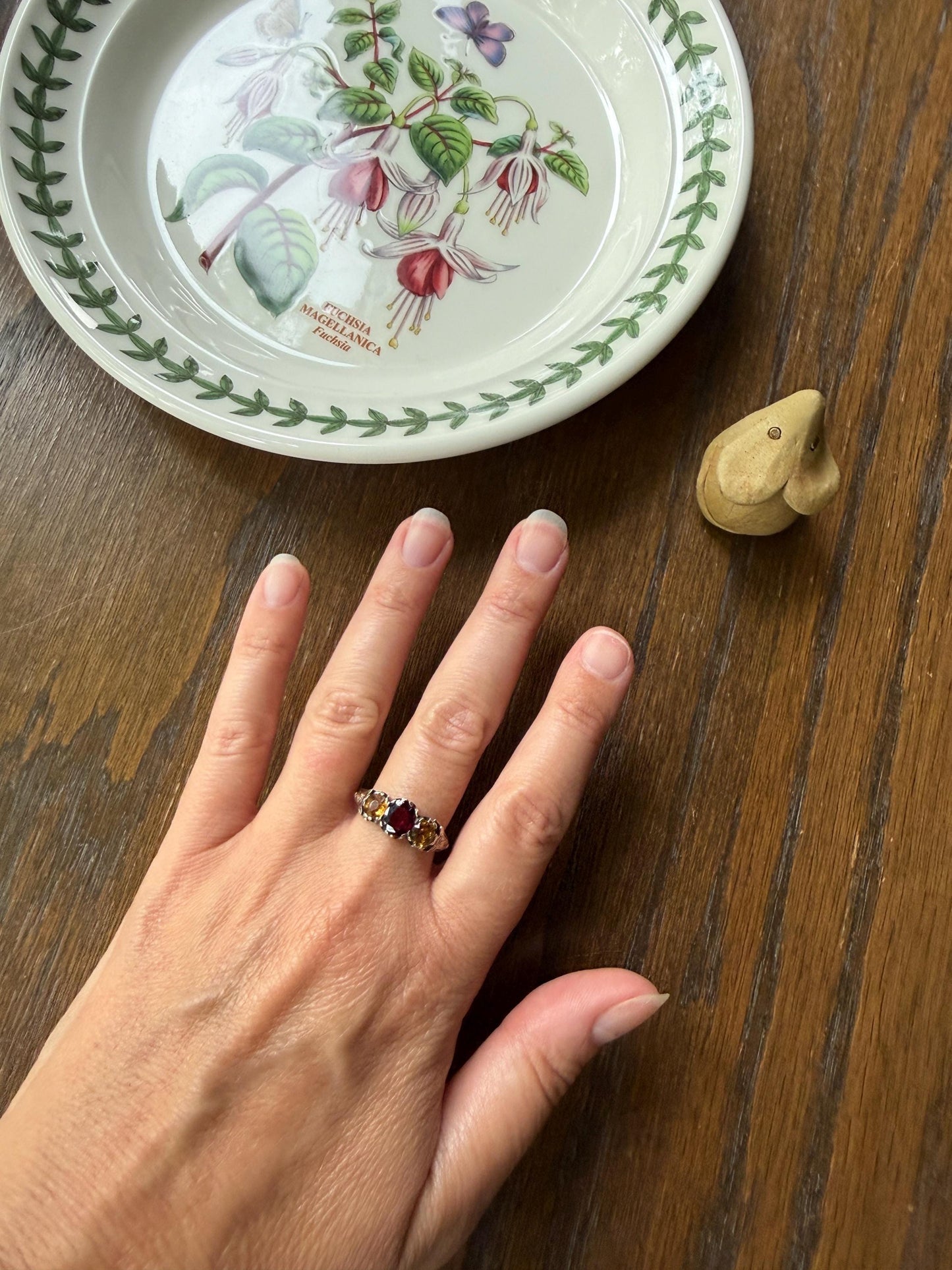 Rare Georgian Era Scottish Antique 14k Gold Three Stone Ring Garnet Citrine Red Yellow 360 Engraved Shank Inverness Known Maker Tulips