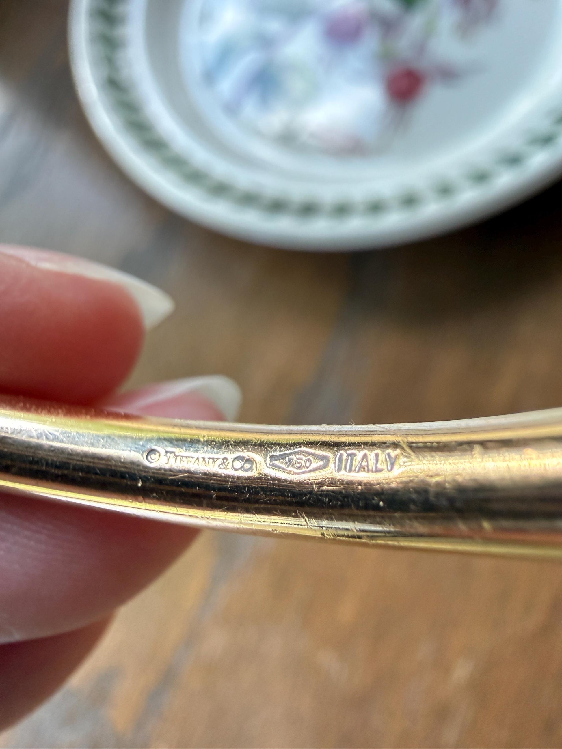 Vintage TIFFANY & Co. Round Slip On Bangle Bracelet 16.4g 18k GOLD Solid Donut Circle Pipe Stacker Wriststack 7" Wrist
