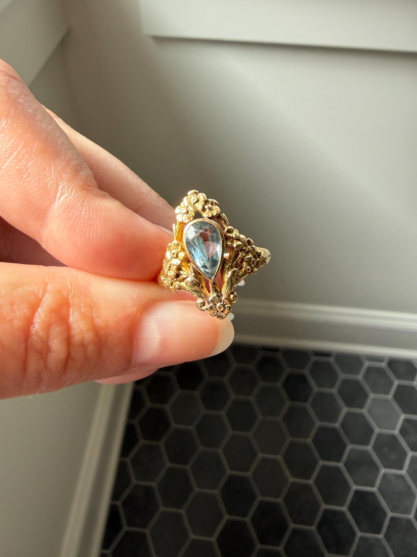 Forget Me Not AQUAMARINE Antique Belle Epoque FLORAL 18k Gold French Victorian Flower Garland Ring Pear Teardrop Pale Blue Bezel Set
