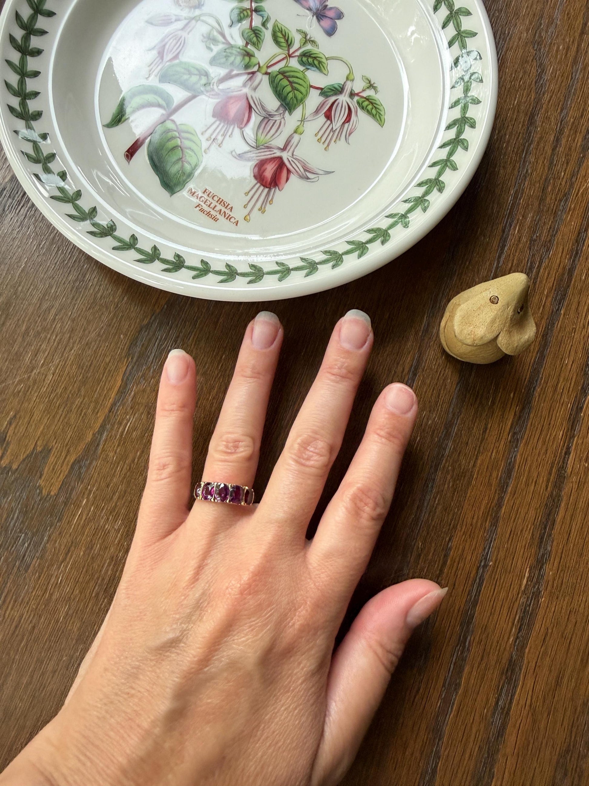 Antique Almandine GARNET Five Stone Oval Stacker Band 15k Gold Ring Purple Colorful Geometric Romantic Gift Juicy Berry Color Graduating