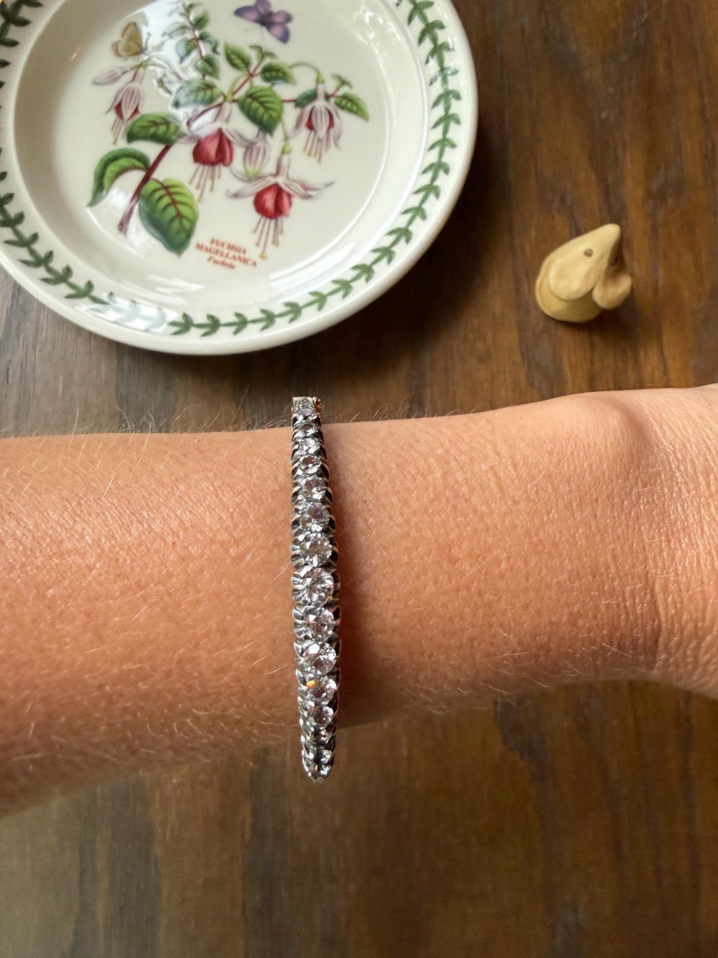 French Antique 4.2 Carats 18k Gold Clear White Topaz Gemset Hinged Bangle Line Bracelet Wriststack