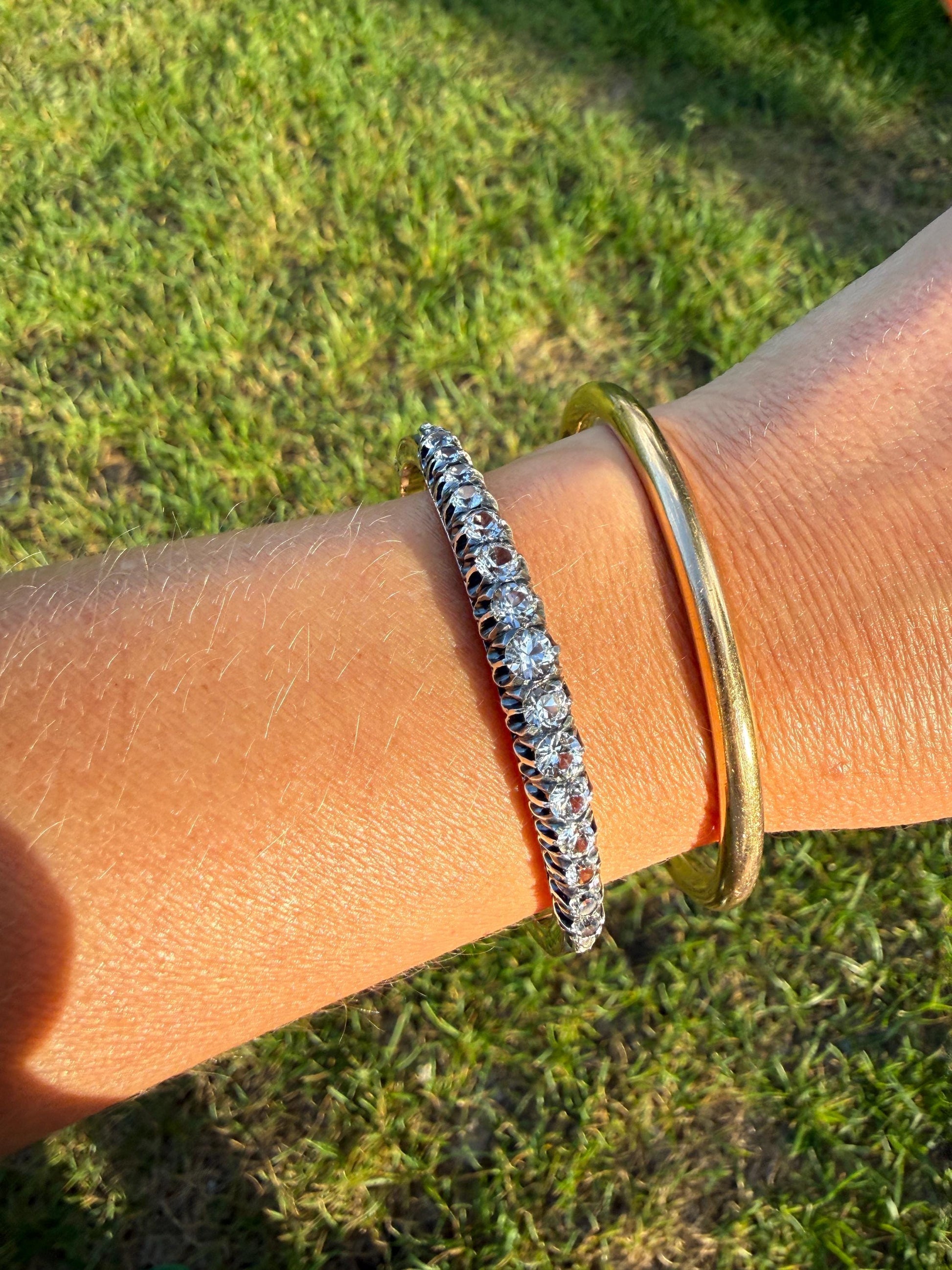 French Antique 4.2 Carats 18k Gold Clear White Topaz Gemset Hinged Bangle Line Bracelet Wriststack