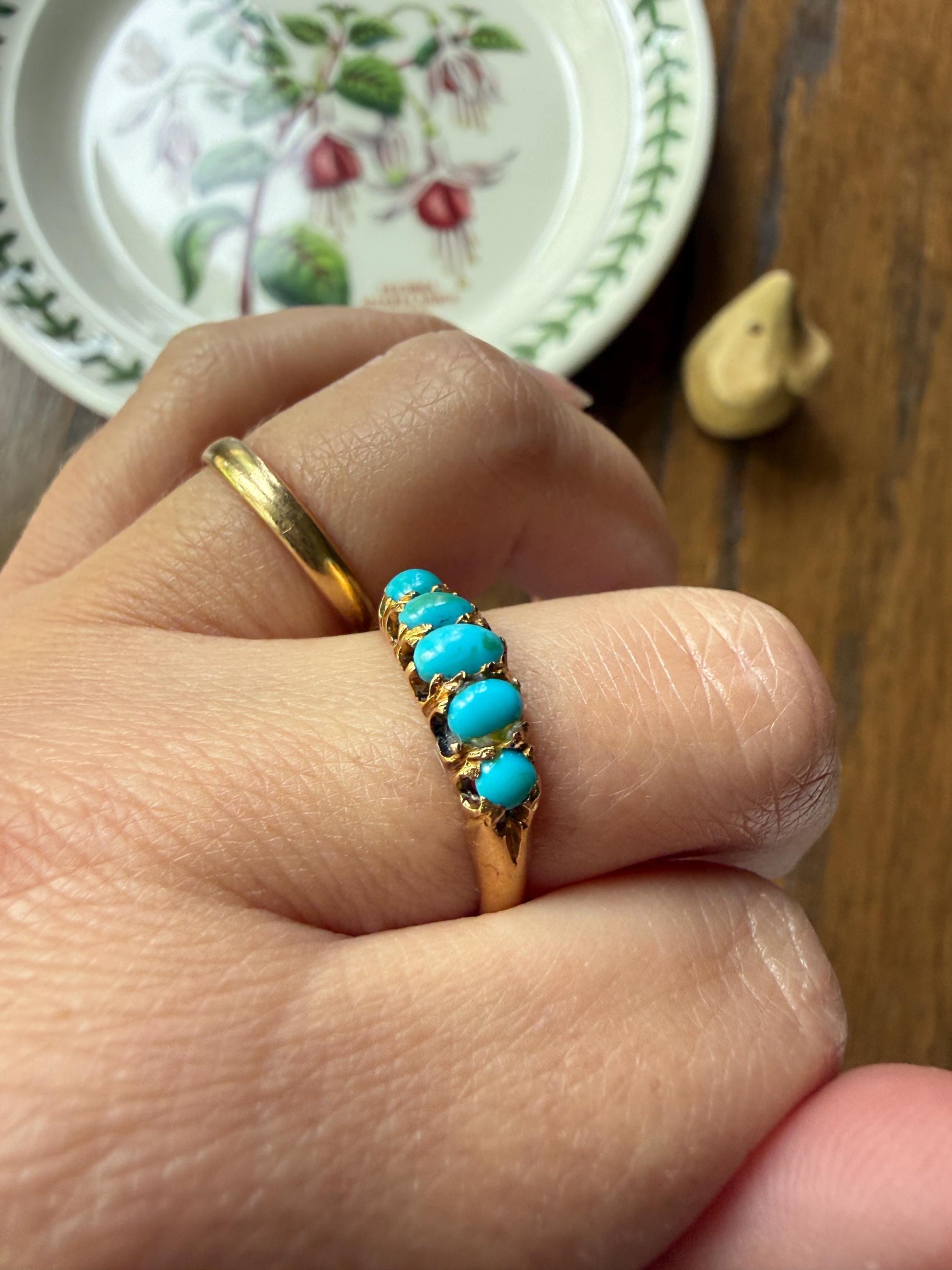 Victorian c1896 Antique 2.75g 18k Gold TURQUOISE Five Stone Band Ring At Cost of Materials Stacker