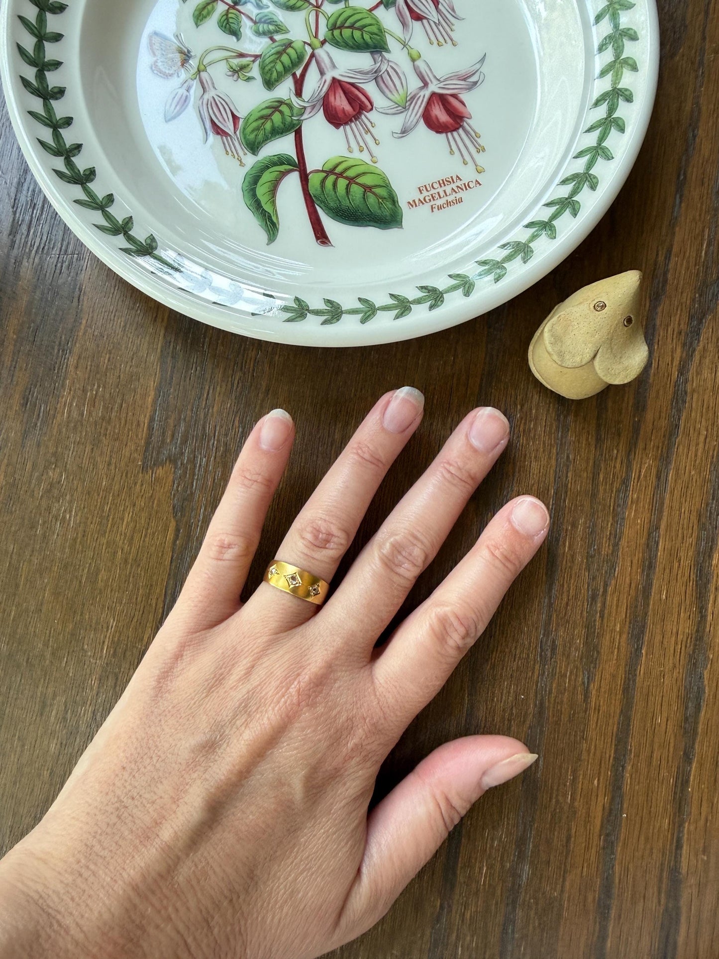 Antique Rose Cut DIAMOND Brushed Matte Finish 18k Gold Three Stone Ring Tapered Gypsy Cigar Band Geometric Stacker Pinky