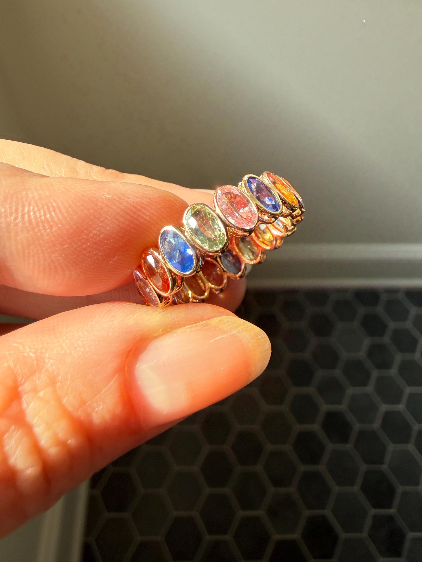 Natural Rainbow SAPPHIRES 3.5 Carats Oval Bezel Set Eternity Band 18k Rose Gold Ring Blue Yellow Green Pink