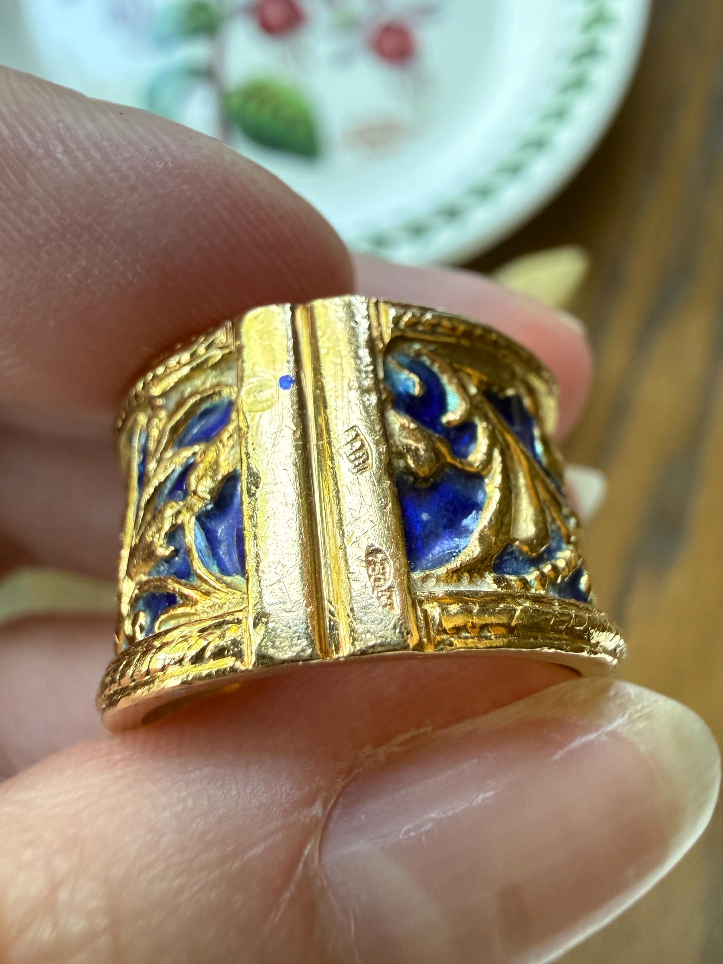 HEAVY Vintage BIRD Floral Leaf Cigar Band 14.5g 18k Gold Cobalt Blue Enamel Arabesque 13.5mm Wide Eternity Figural Stacker