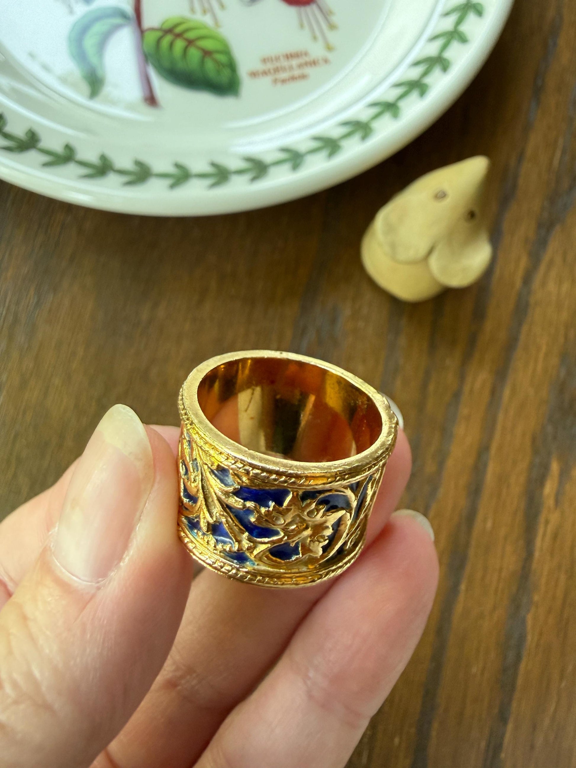 HEAVY Vintage BIRD Floral Leaf Cigar Band 14.5g 18k Gold Cobalt Blue Enamel Arabesque 13.5mm Wide Eternity Figural Stacker