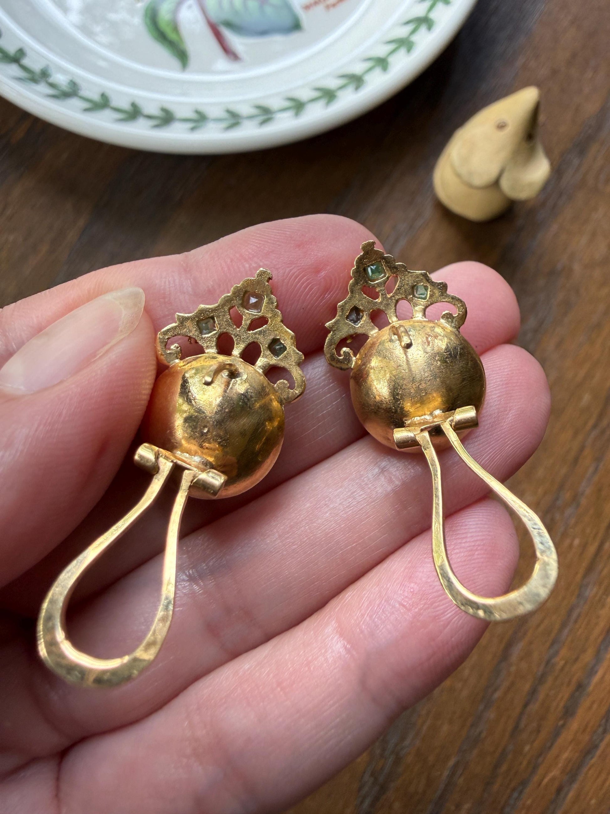 ANTIQUE Iberian 22 Natural Square Cut EMERALD Early 1900s Georgian Revival Crowned Domed Stud Earrings 18k Gold Baroque Style Green Engraved