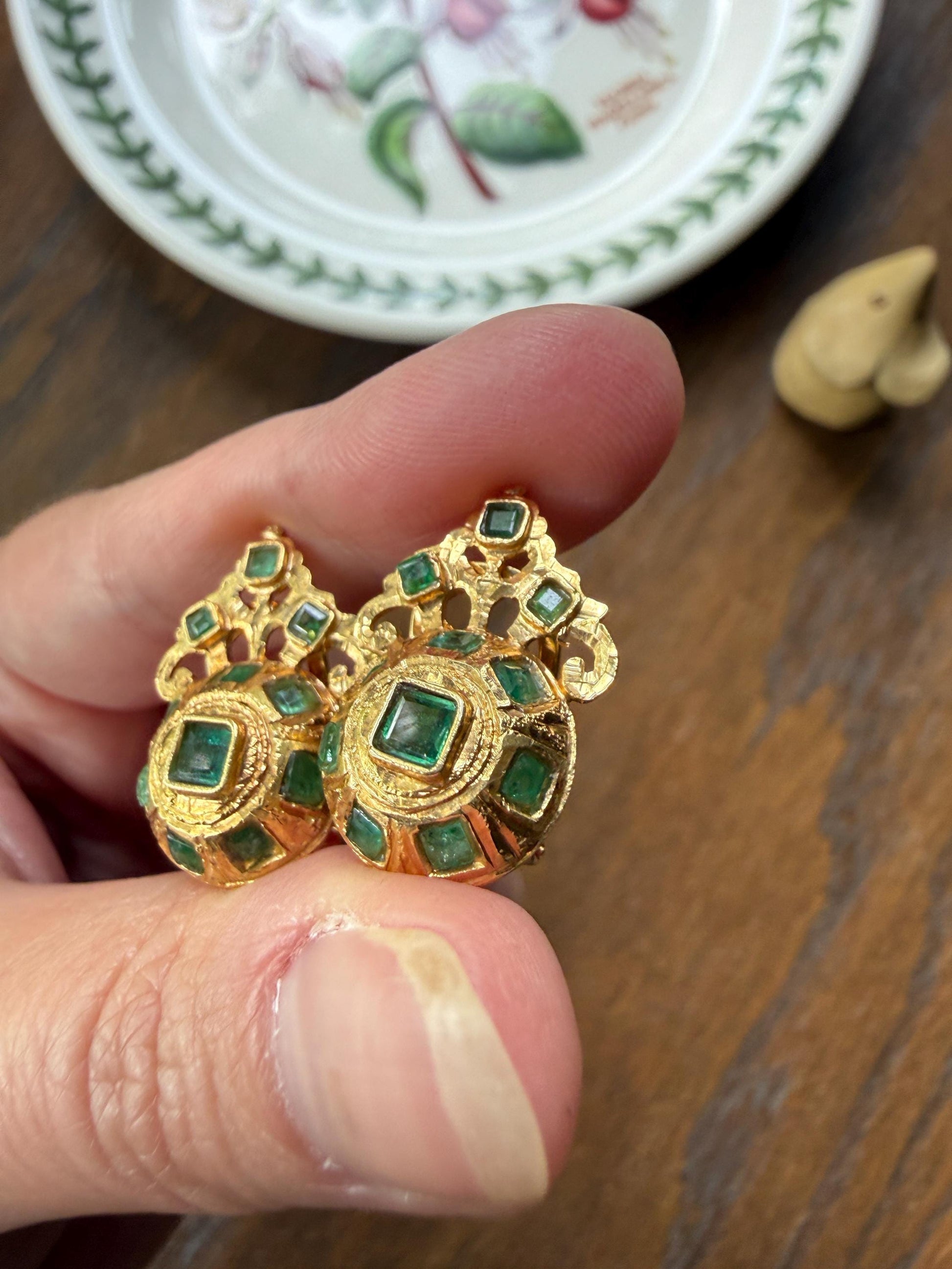 ANTIQUE Iberian 22 Natural Square Cut EMERALD Early 1900s Georgian Revival Crowned Domed Stud Earrings 18k Gold Baroque Style Green Engraved