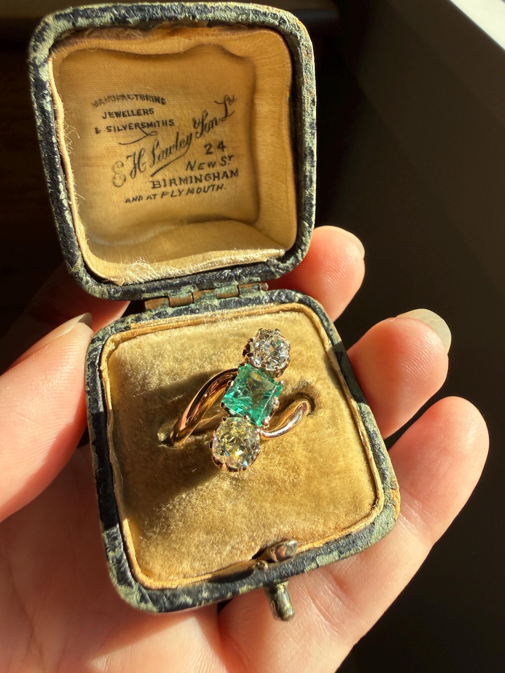 Antique Natural EMERALD & 1.2 Carat Old Mine Cut DIAMONDS Ring Swirl Bypass Band 14k Rose Gold Art Nouveau Green Sparkle