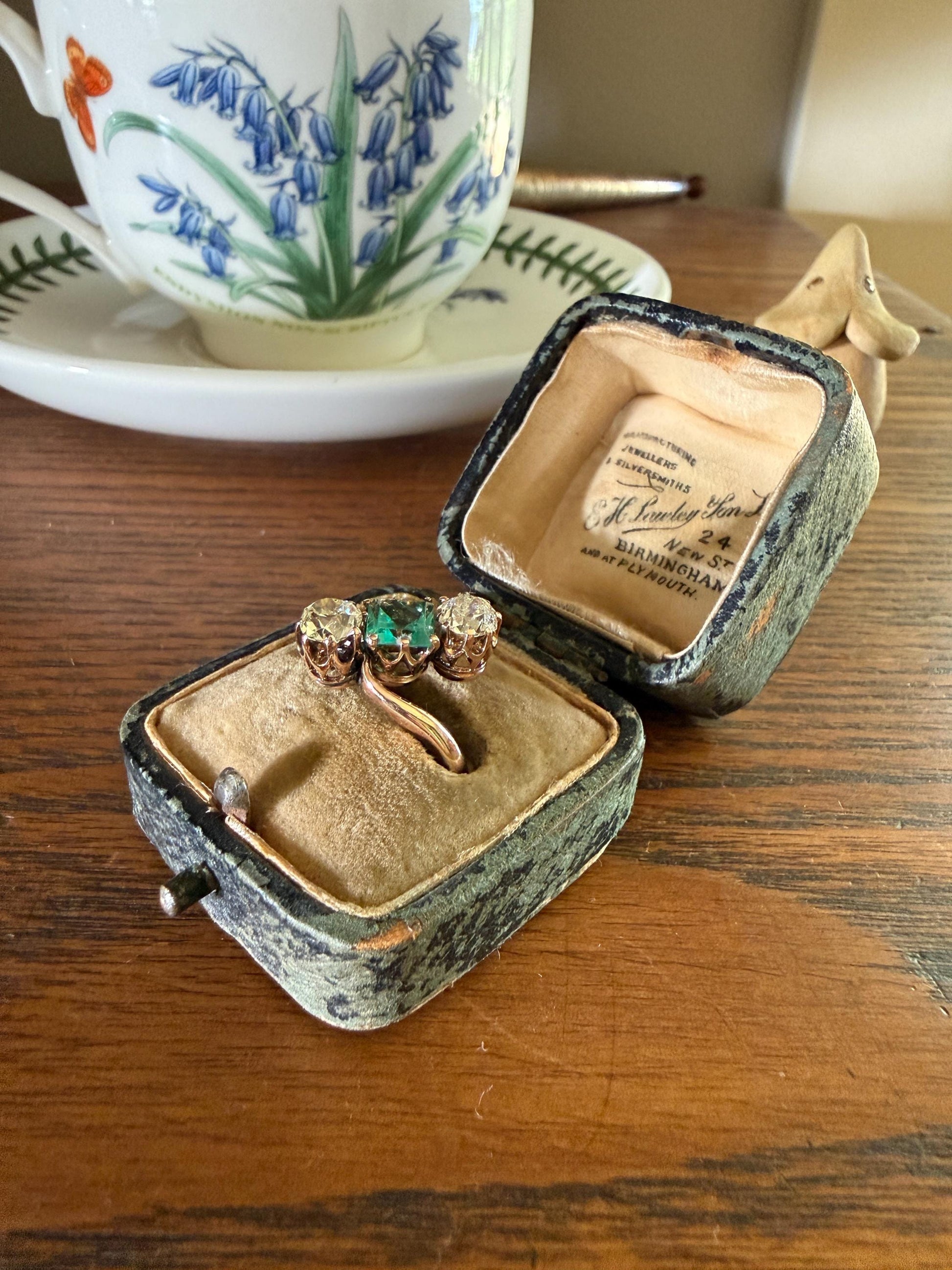 Antique Natural EMERALD & 1.2 Carat Old Mine Cut DIAMONDS Ring Swirl Bypass Band 14k Rose Gold Art Nouveau Green Sparkle