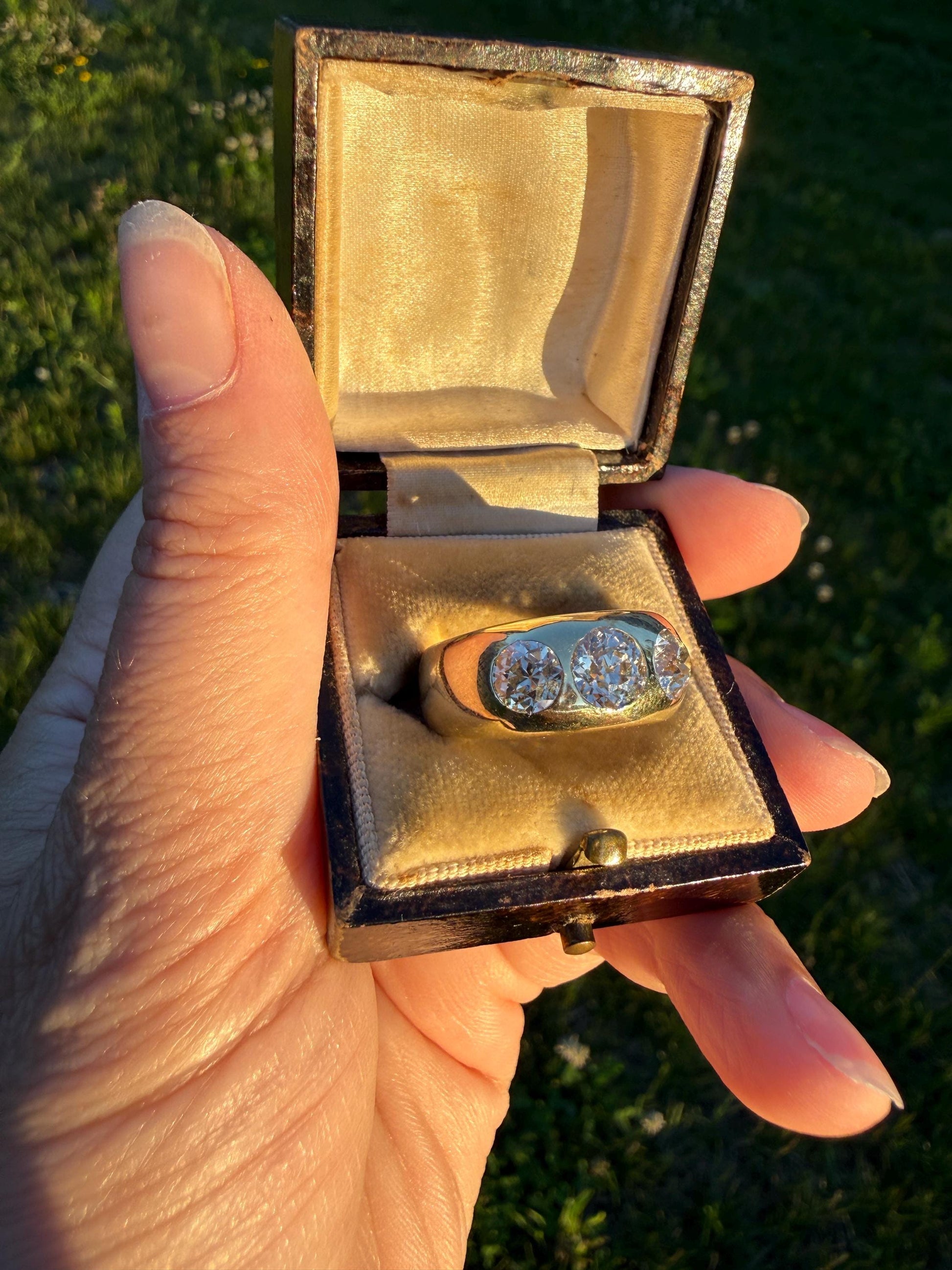 HEAVY Antique 2.4 Carats Natural Old Mine Cut Diamond Three Stone Gypsy Band 10.1g 14k Gold Stacker Ring Man Unisex Chunky