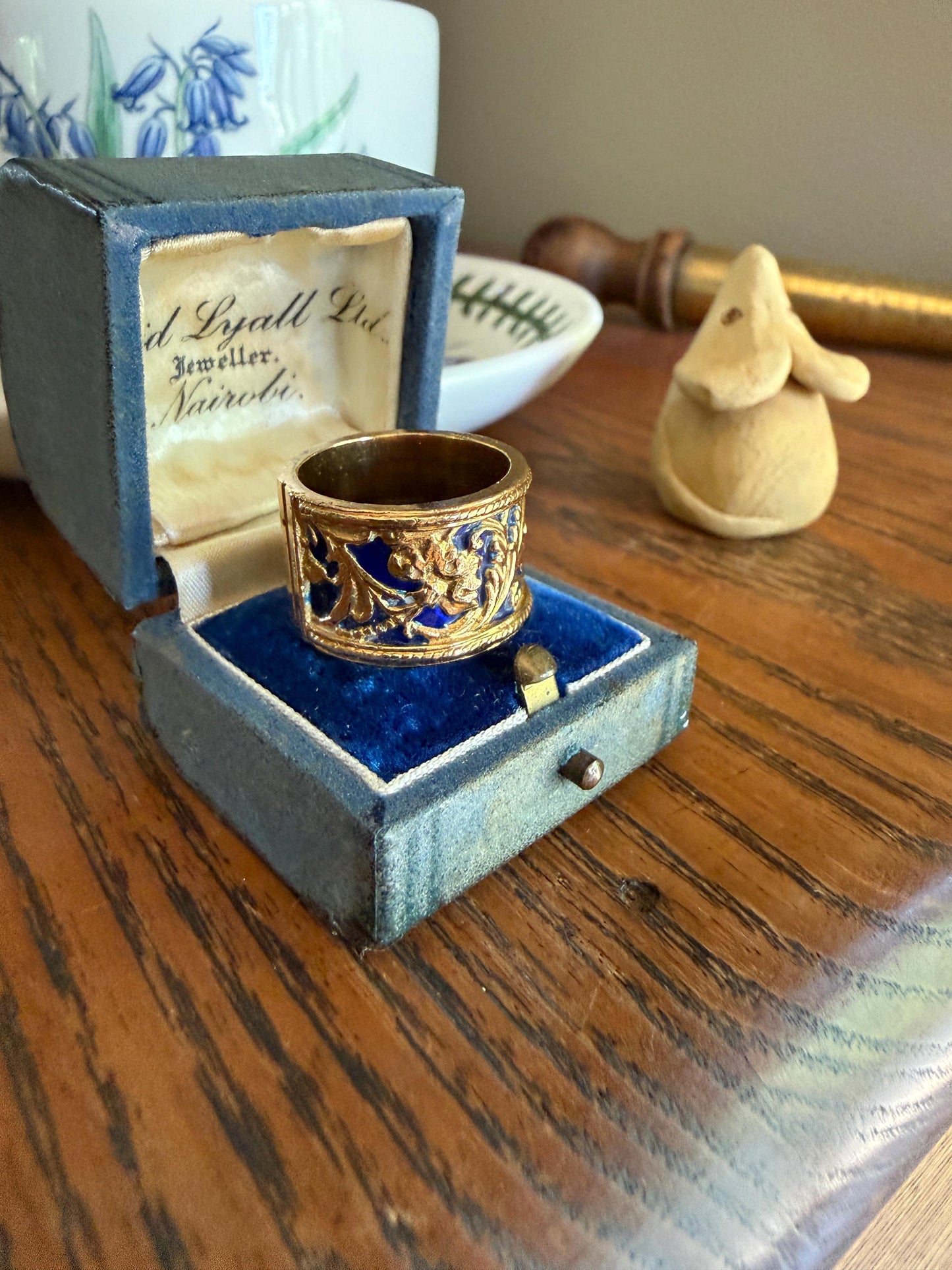 HEAVY Vintage BIRD Floral Leaf Cigar Band 14.5g 18k Gold Cobalt Blue Enamel Arabesque 13.5mm Wide Eternity Figural Stacker