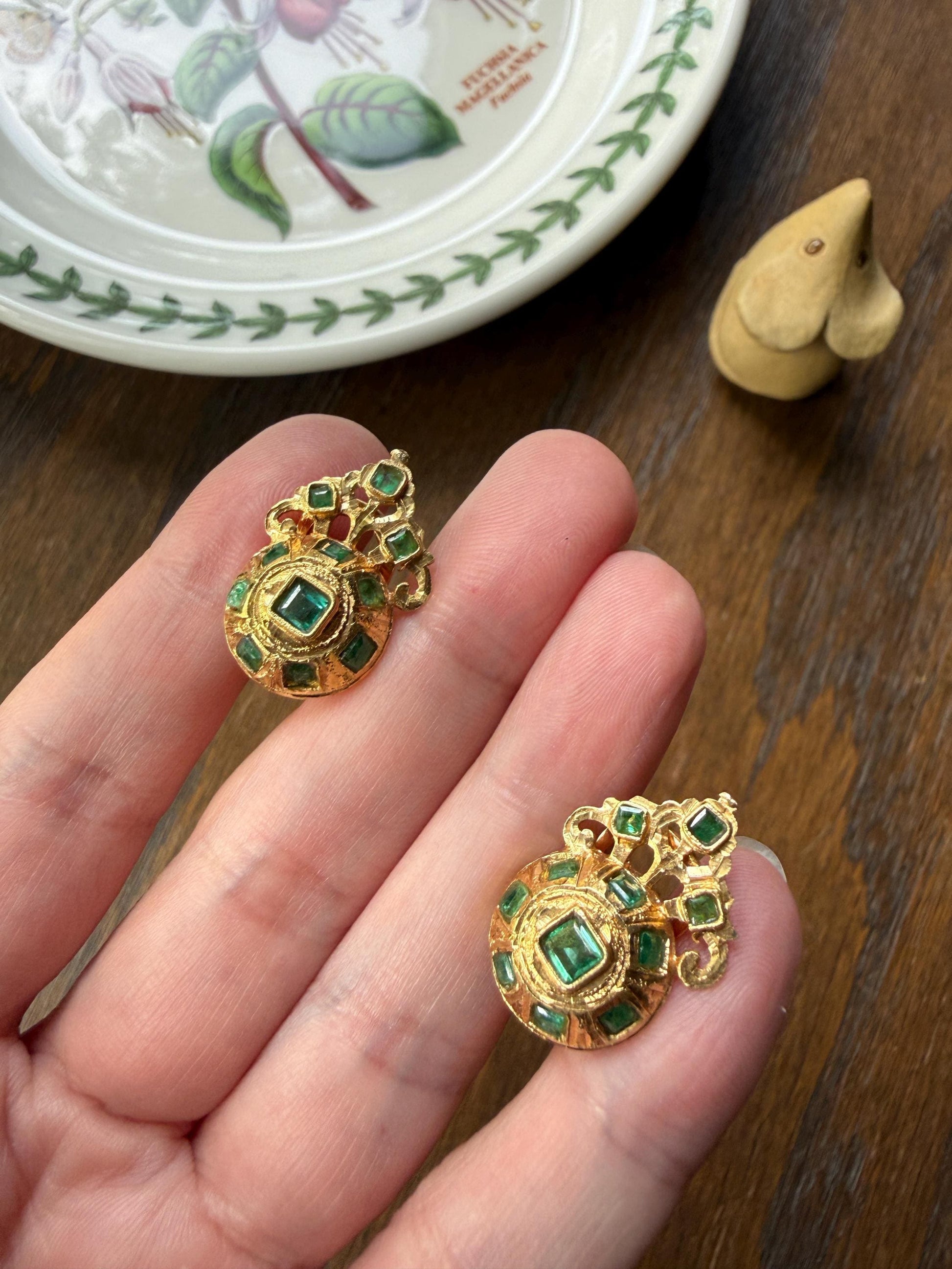 ANTIQUE Iberian 22 Natural Square Cut EMERALD Early 1900s Georgian Revival Crowned Domed Stud Earrings 18k Gold Baroque Style Green Engraved